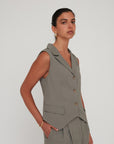 FEEL VEST OLIVE GREEN