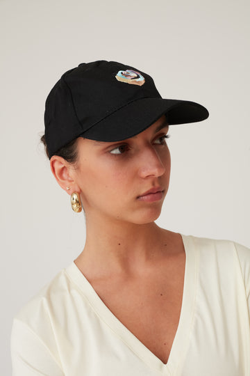 PETALS PATCHED HAT BLACK