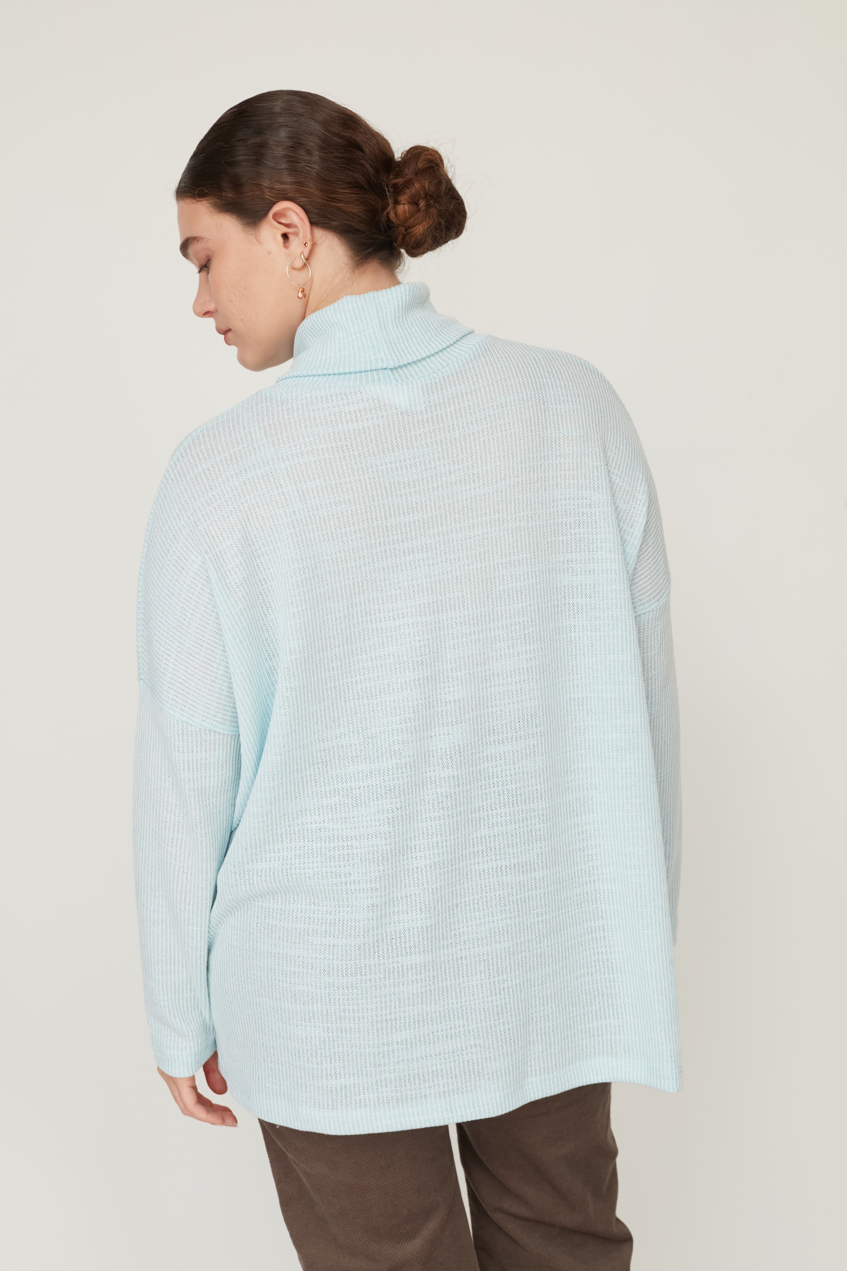 FREE SQ TOP LIGHT BLUE