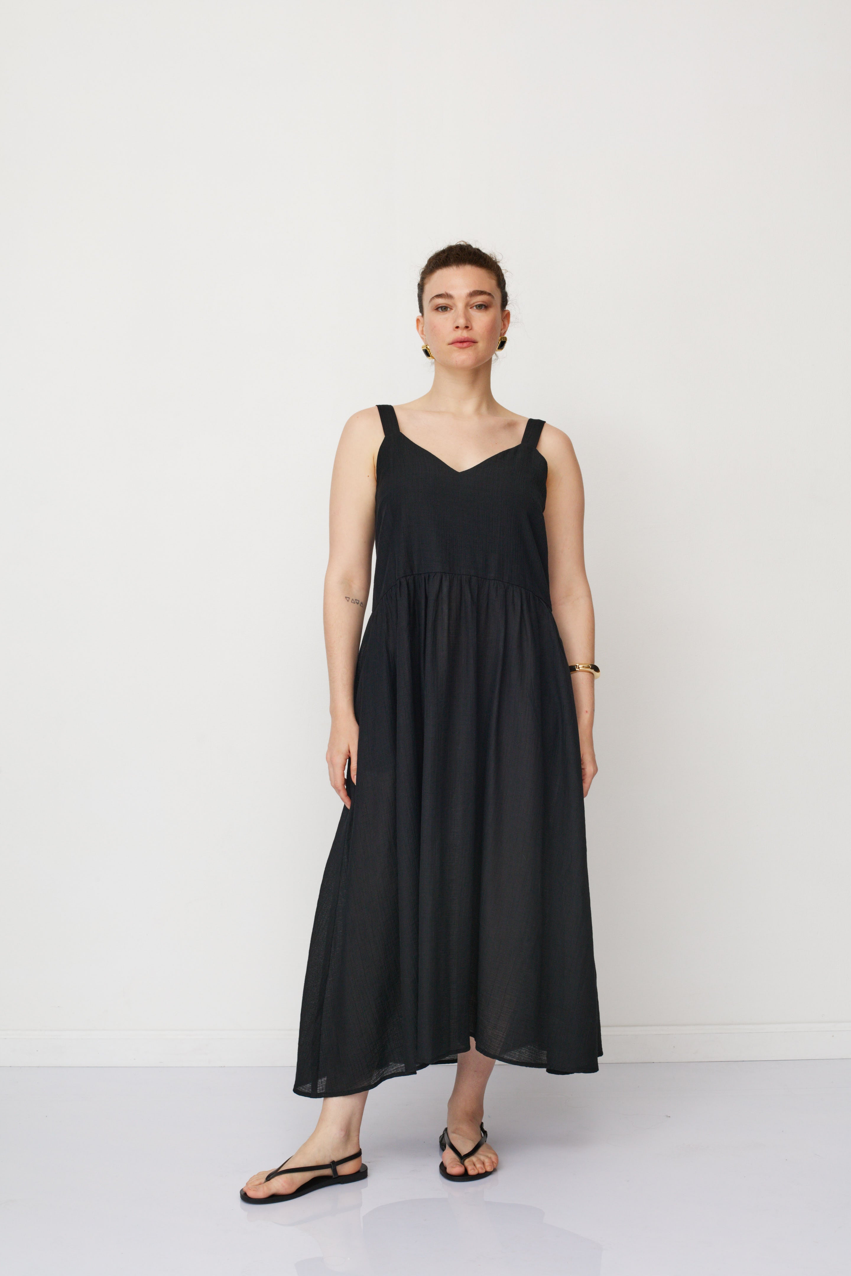 NEMESIS DRESS BLACK