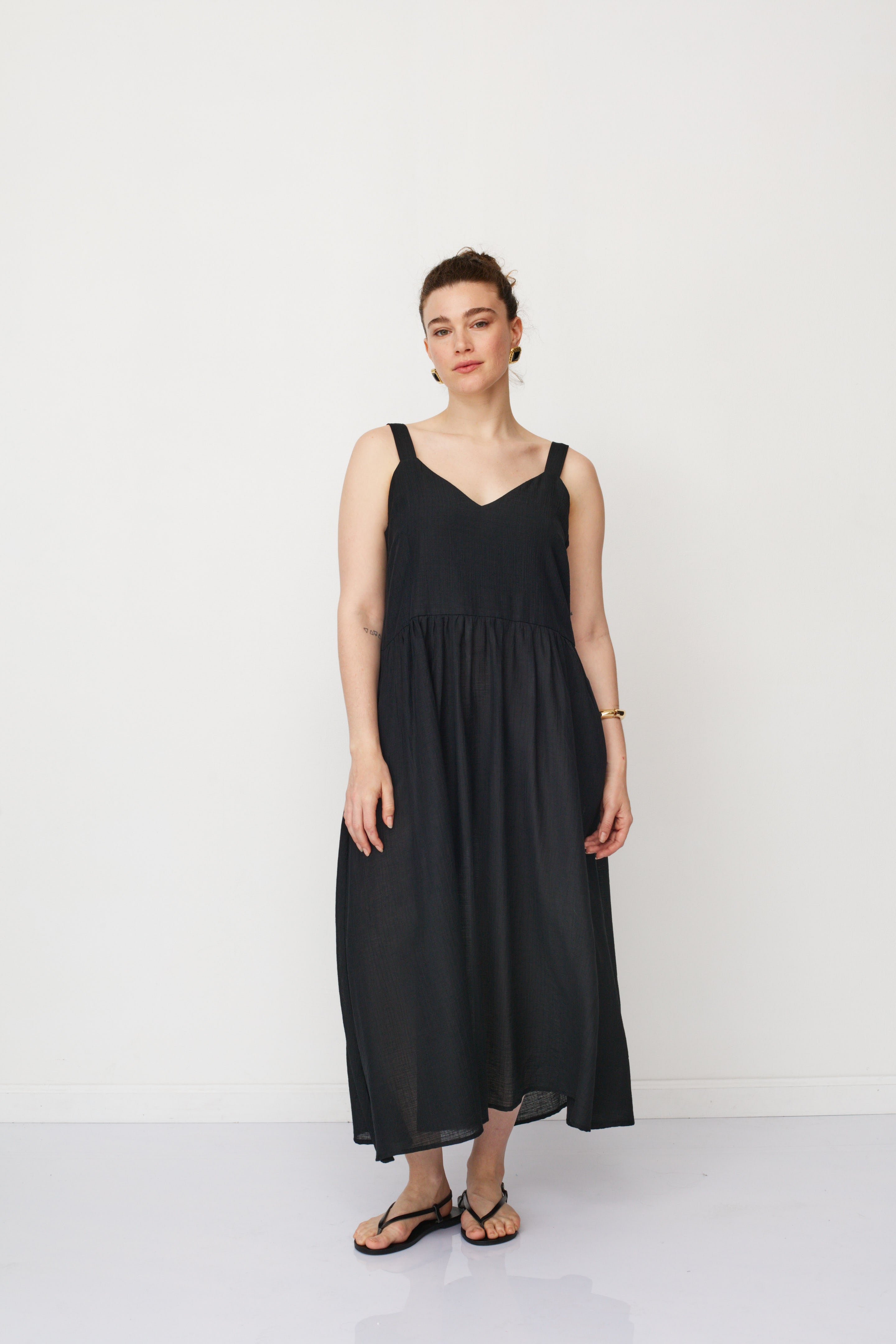 NEMESIS DRESS BLACK