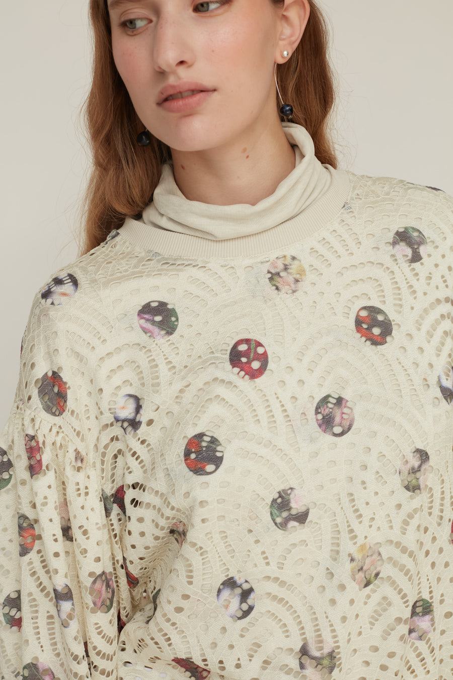 MAGIC LACE SWEATSHIRT CREAM