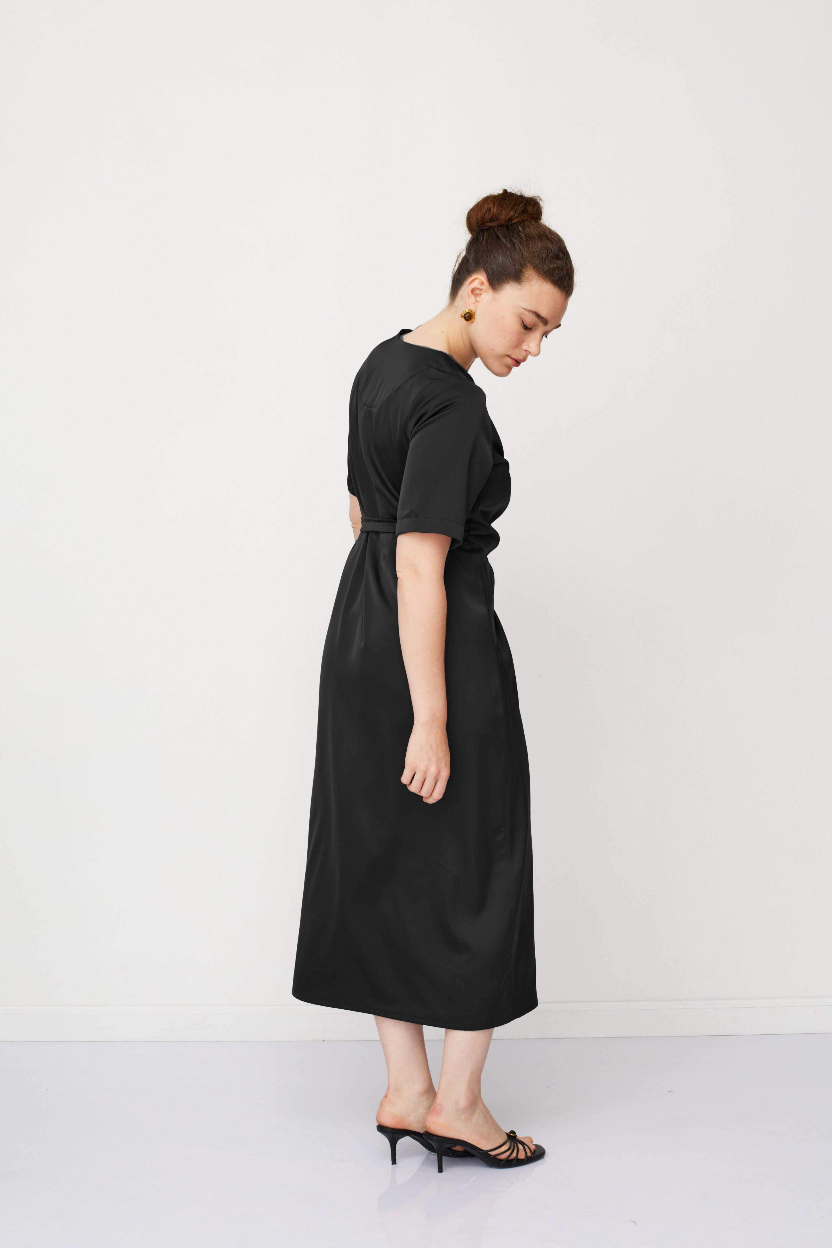 IRIS WARP DRESS BLACK
