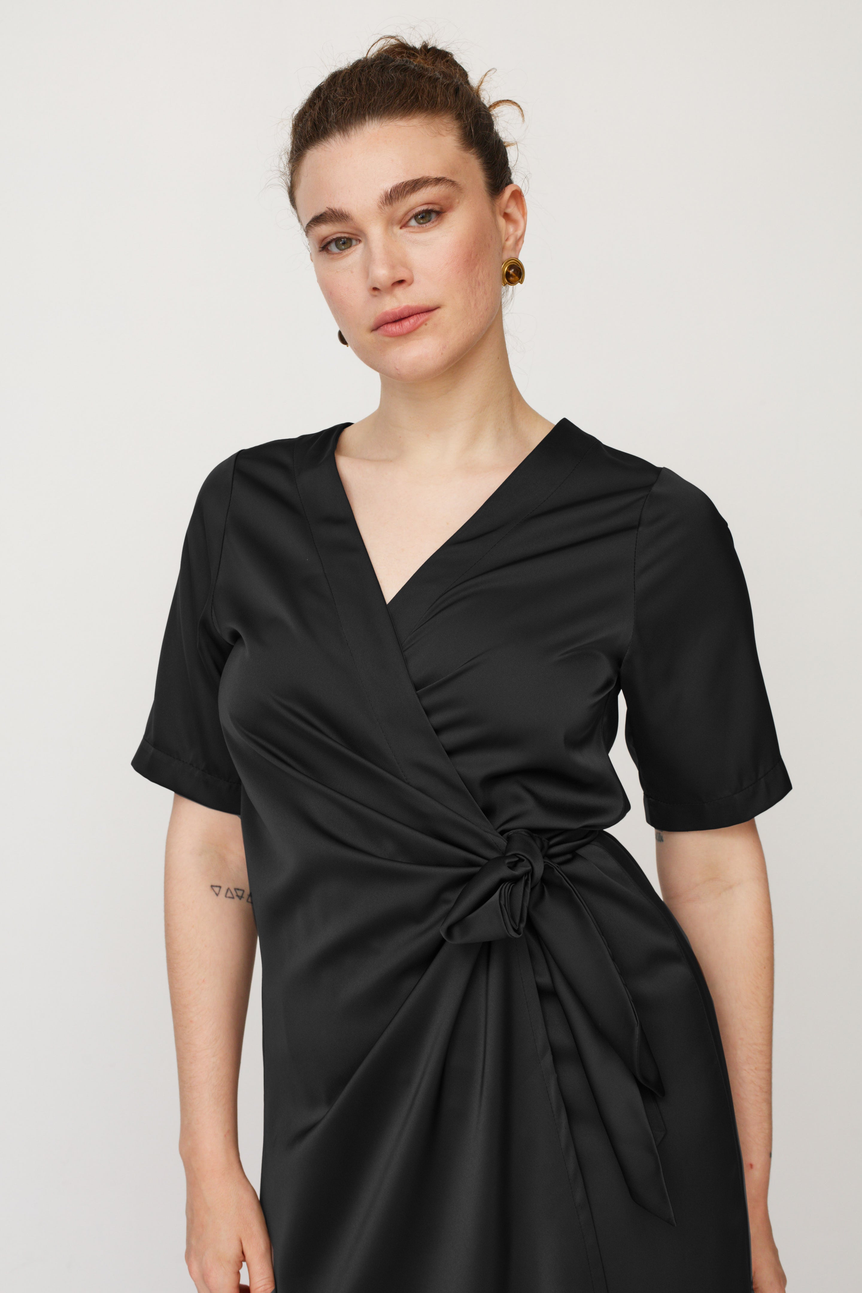 IRIS WARP DRESS BLACK