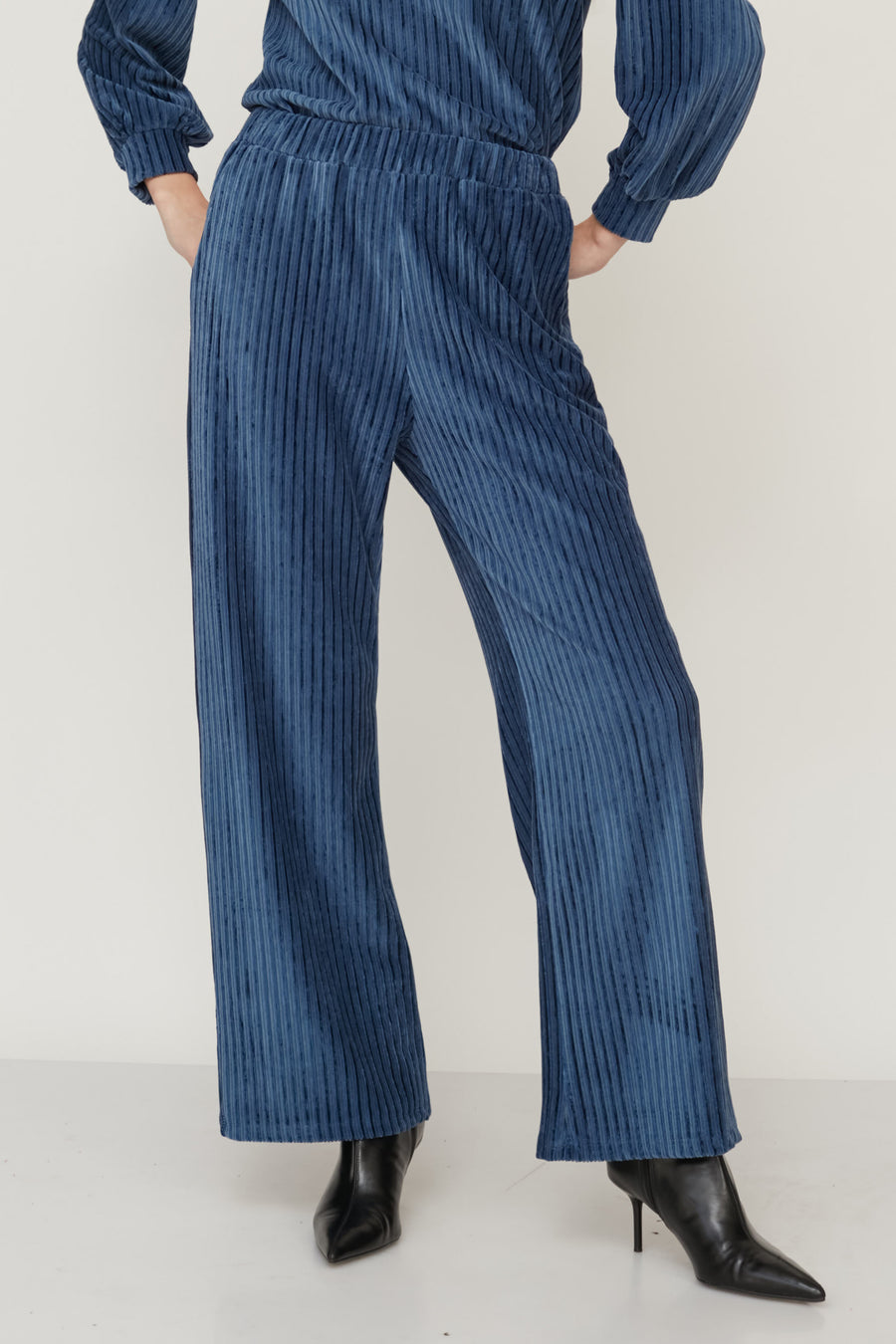 DEAR VELVET PANTS BLUE