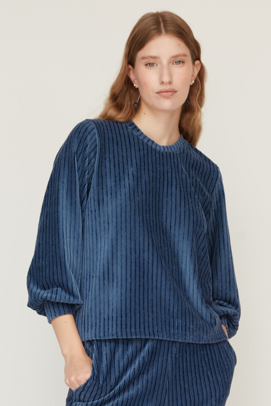 DEAR VELVET TOP BLUE