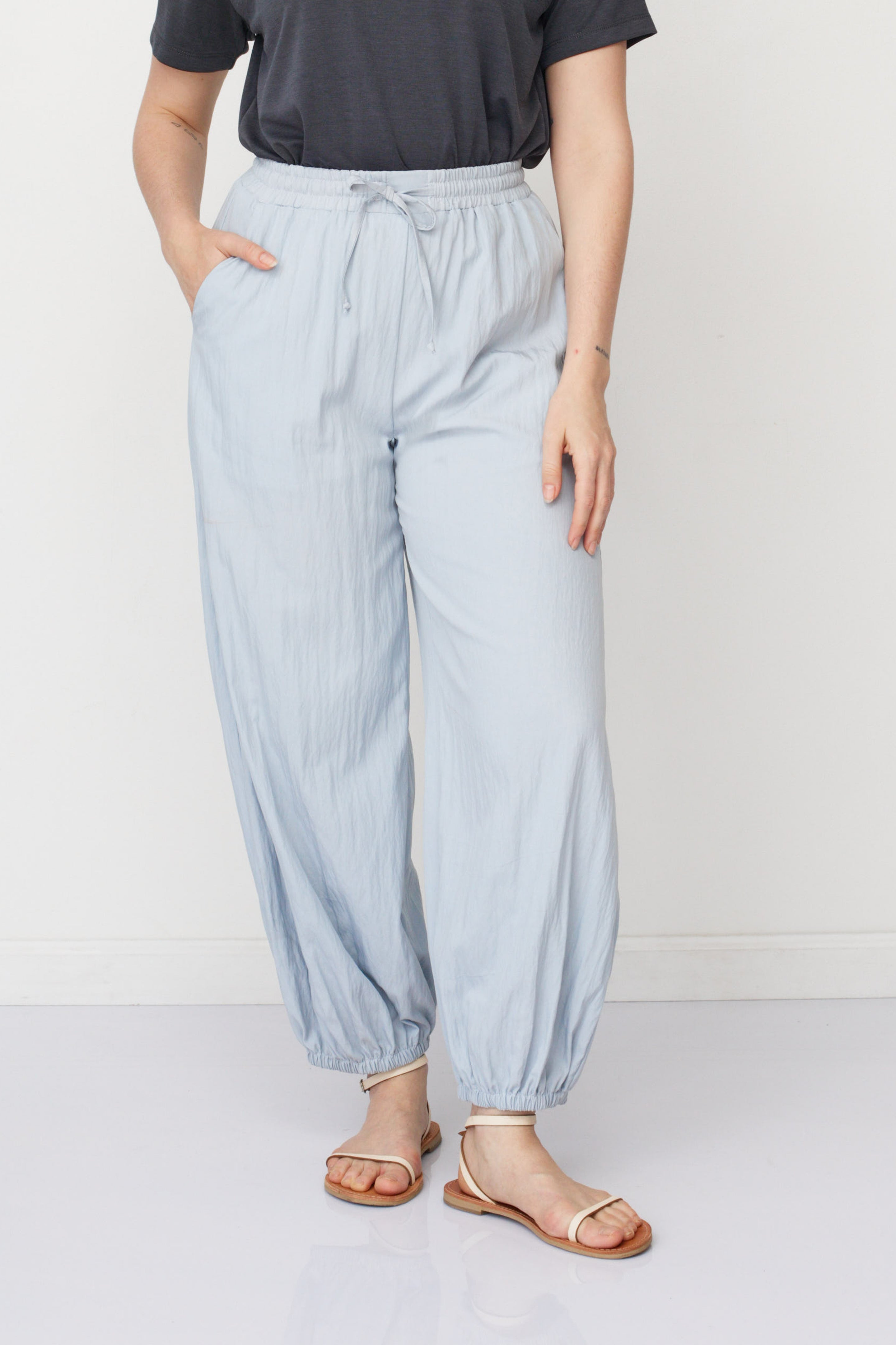 ADAM WOVEN PANTS LIGHT BLUE