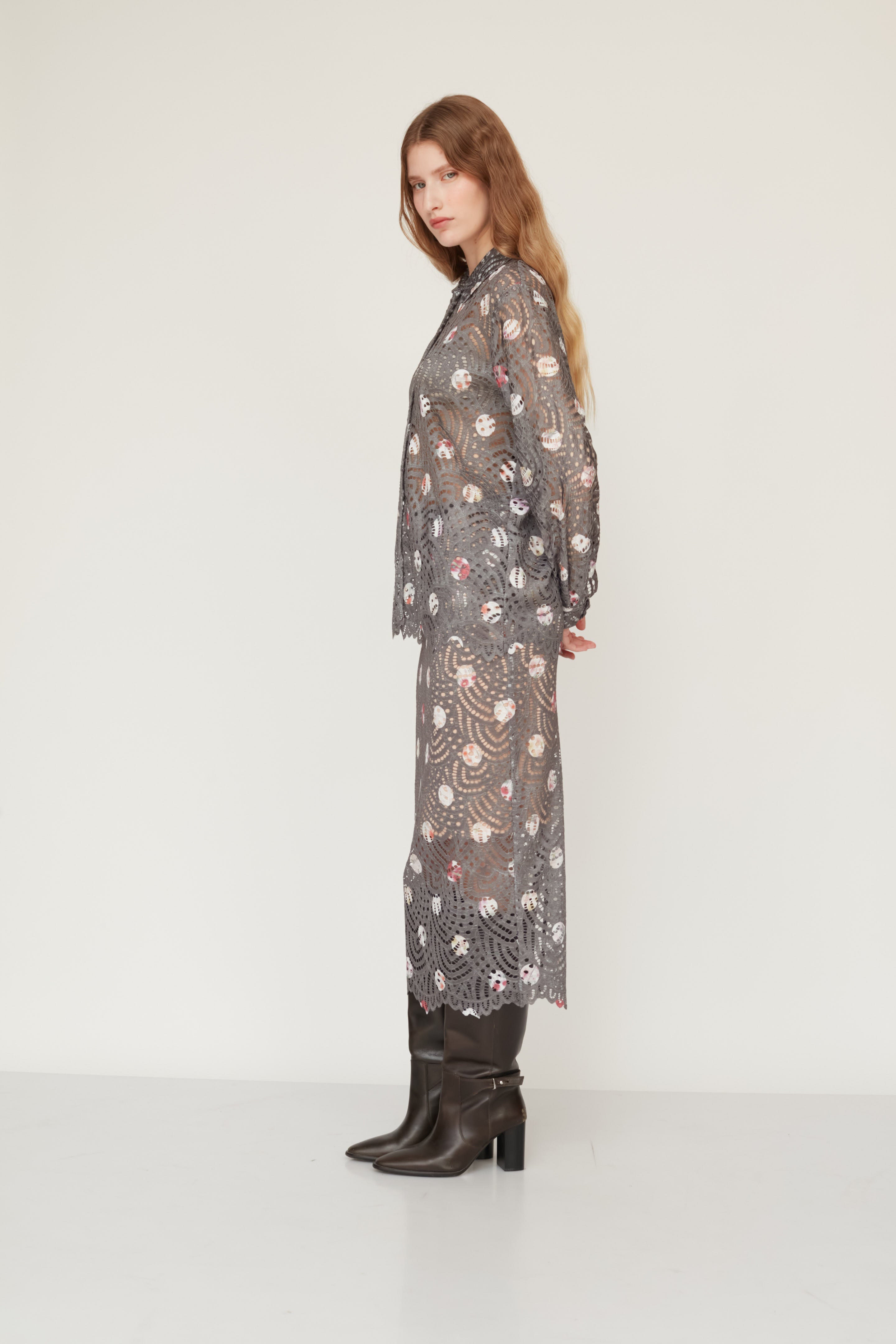 CRUELLA  LACE BLOUSE TAUPE