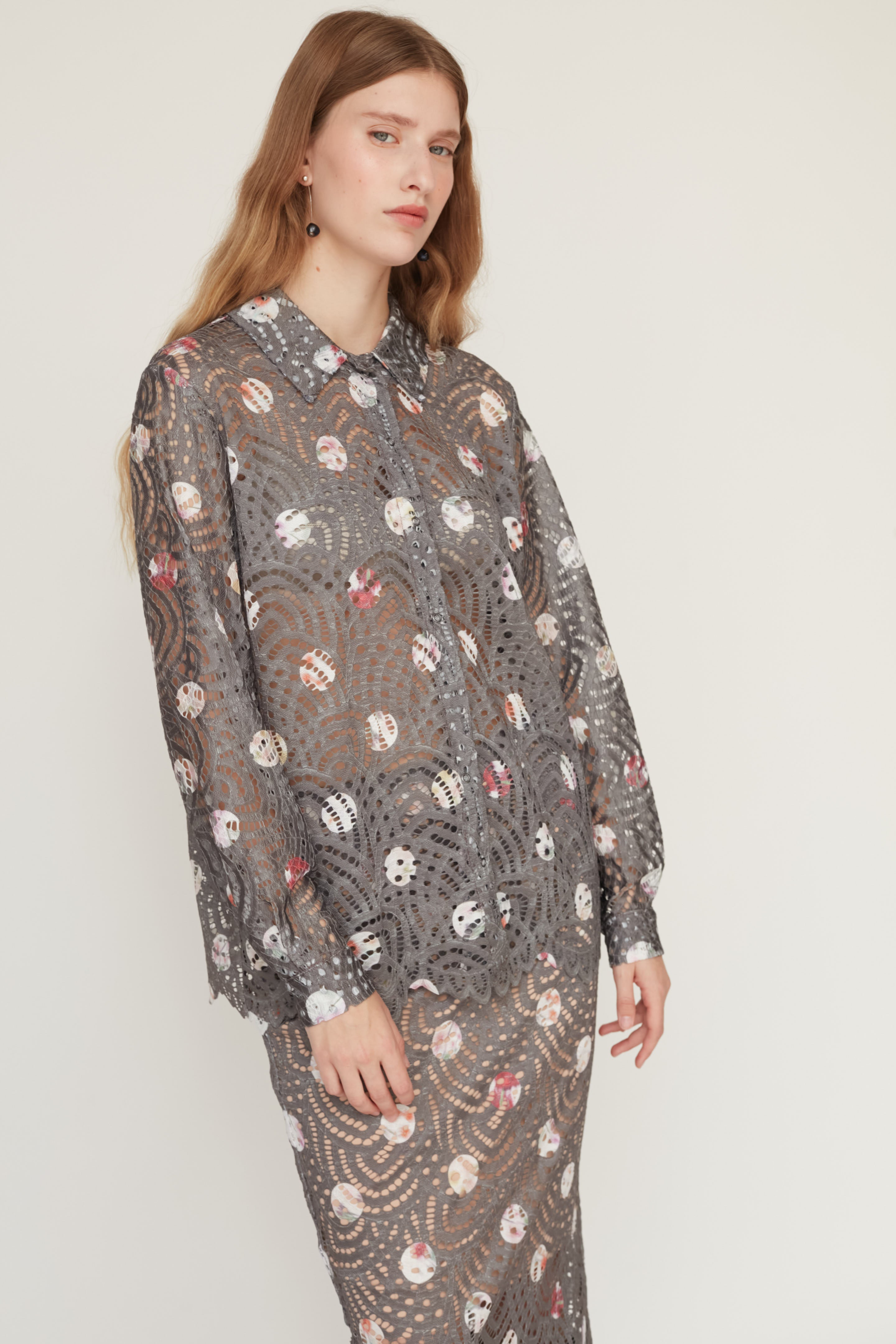 CRUELLA  LACE BLOUSE TAUPE