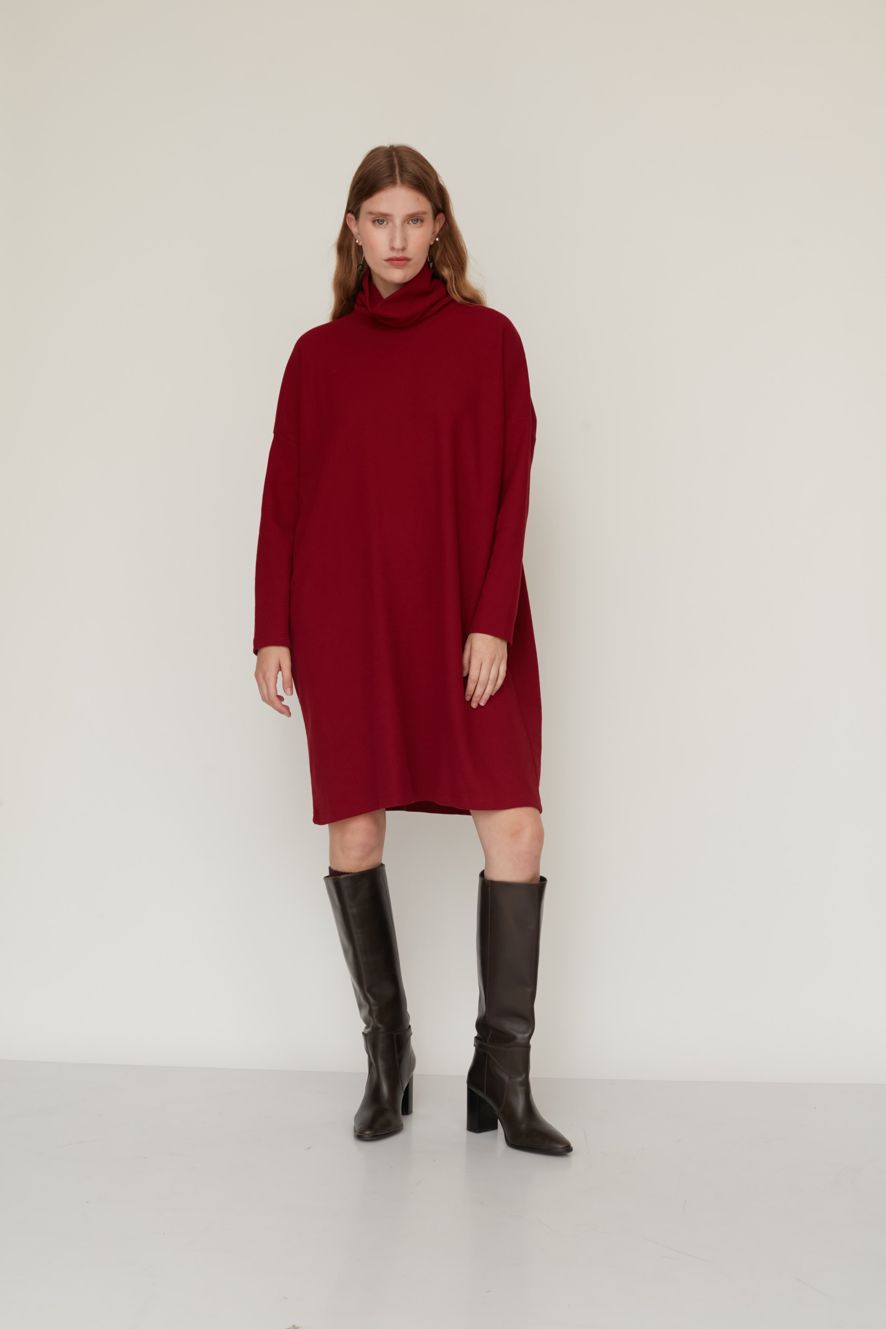 LOOSE SQ DRESS BORDEAUX