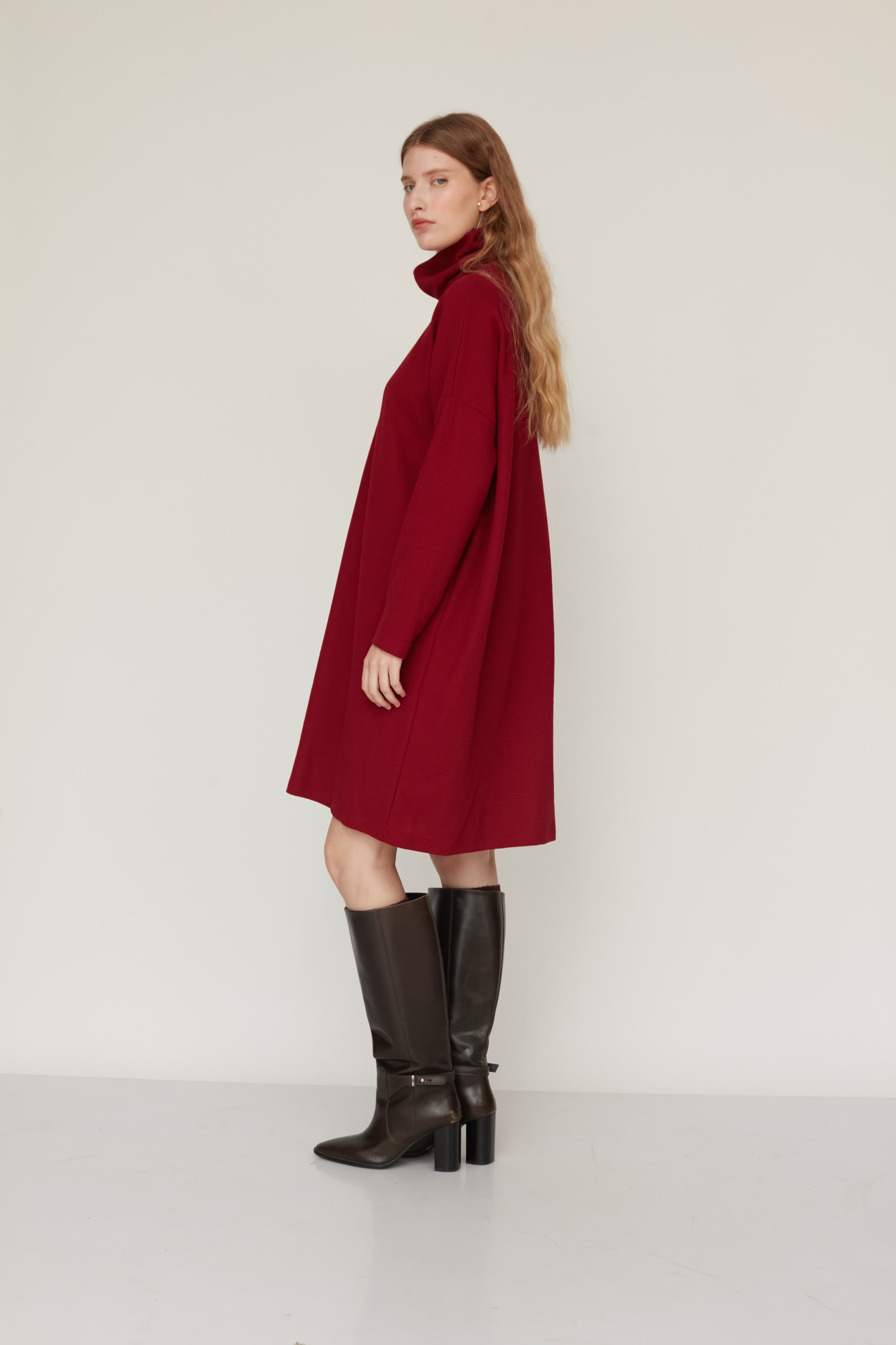 LOOSE SQ DRESS BORDEAUX