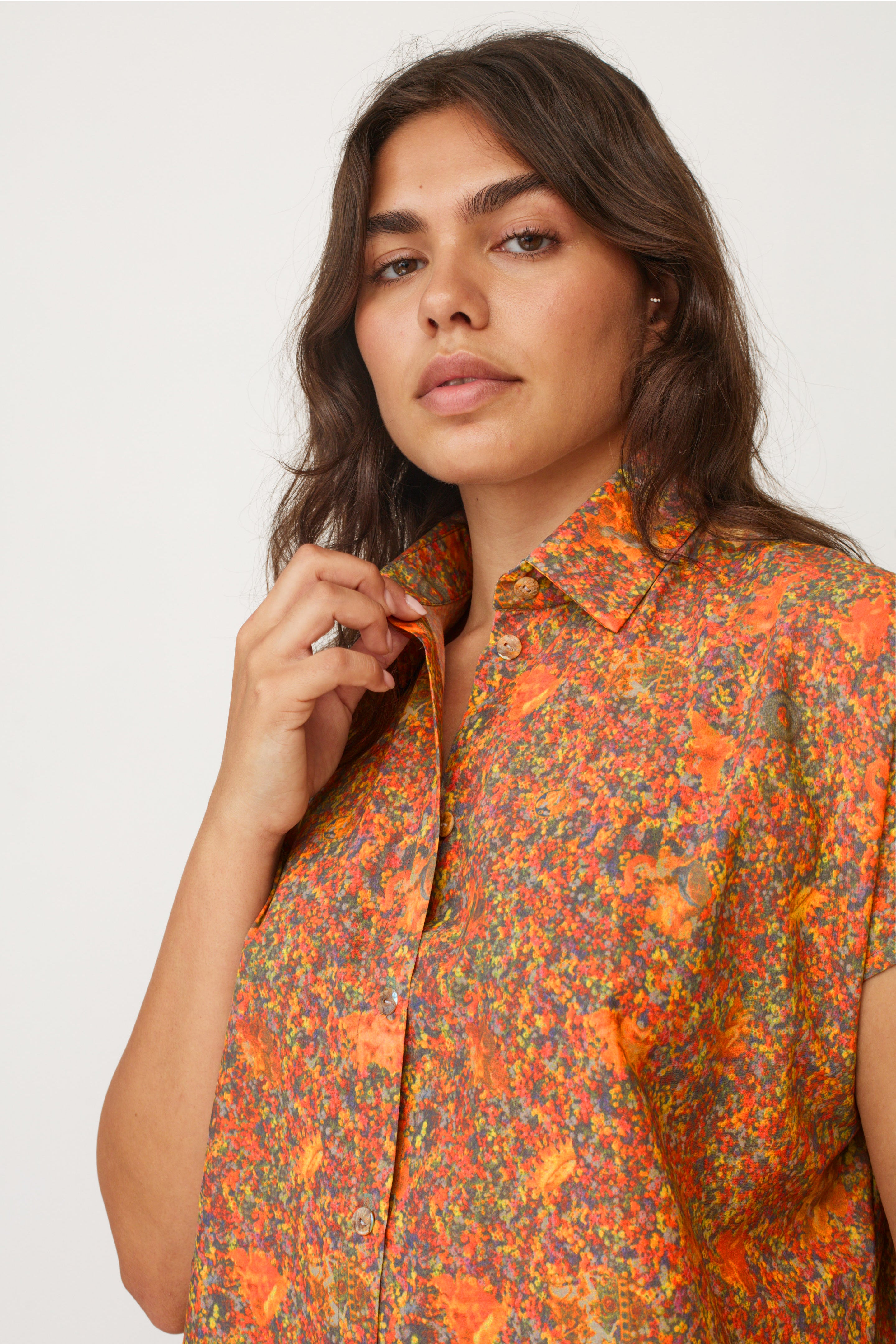 HOLI PTINTED SHIRT RED- NETANELLA DREAM FAIR