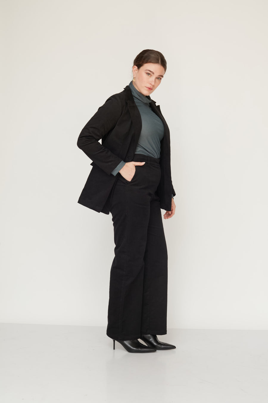 ג'קט HOWL קטיפה שחור