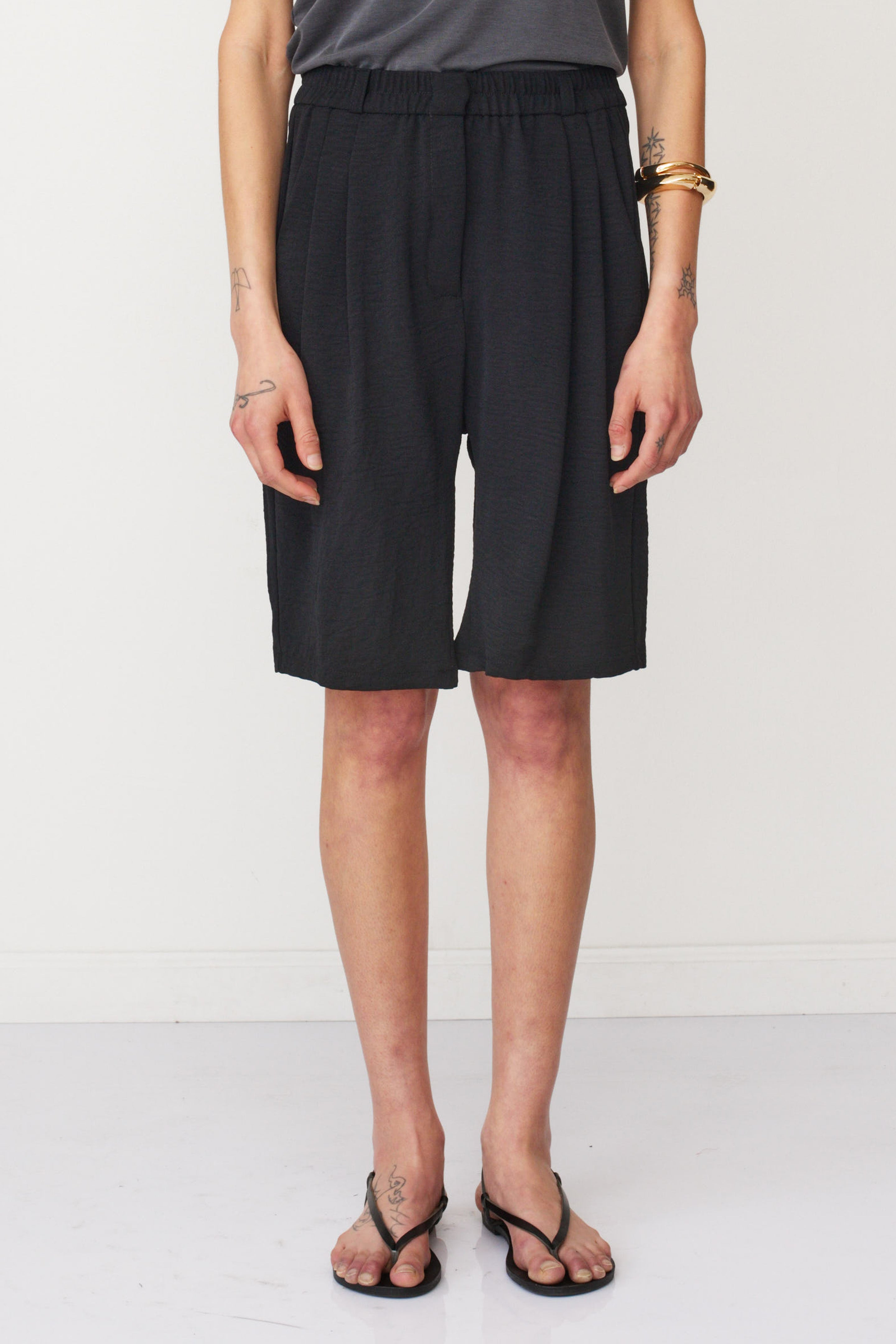 GOOD BERMUDA PANTS BLACK