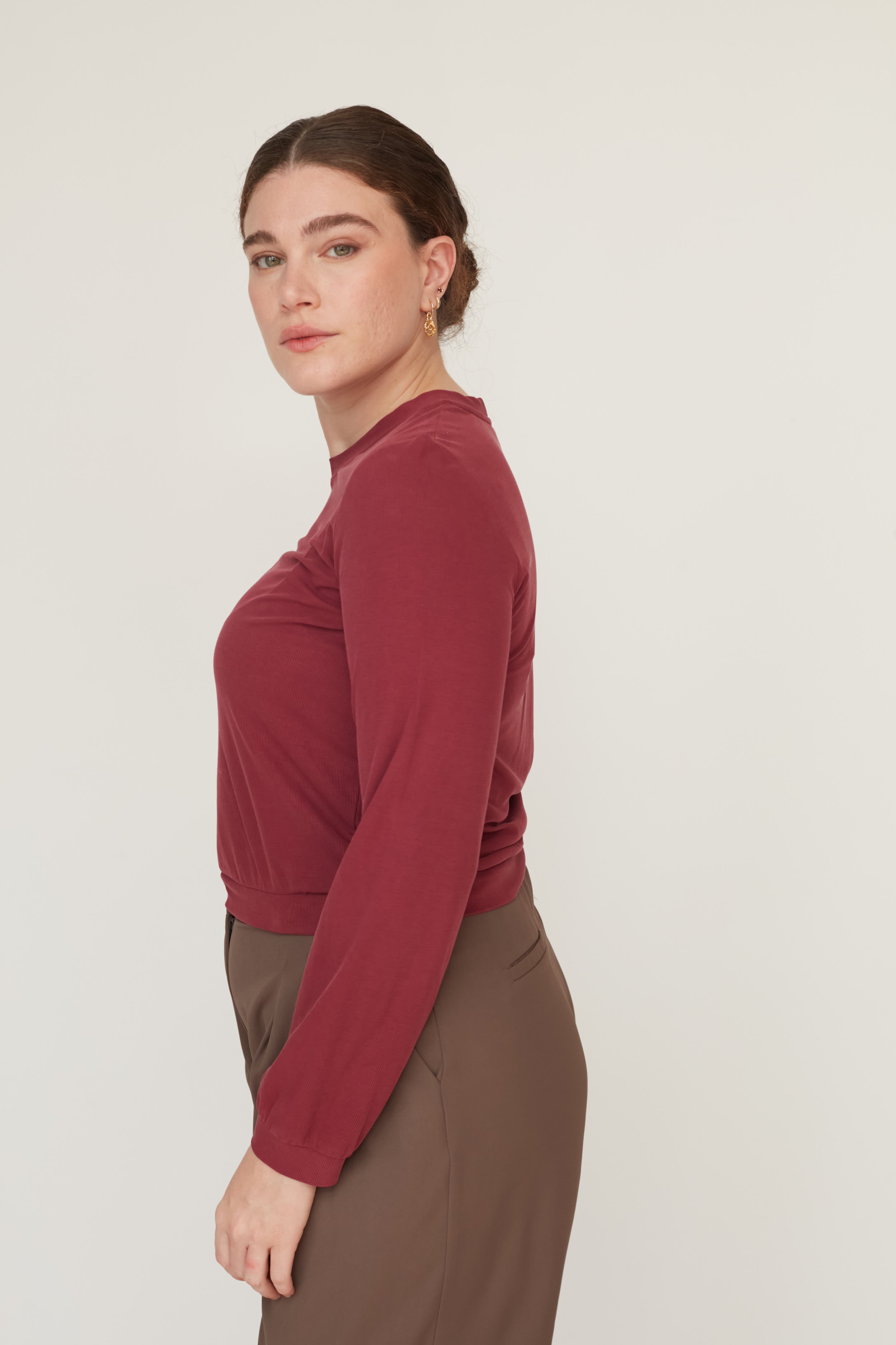 QUEEN T TOP BURGUNDY