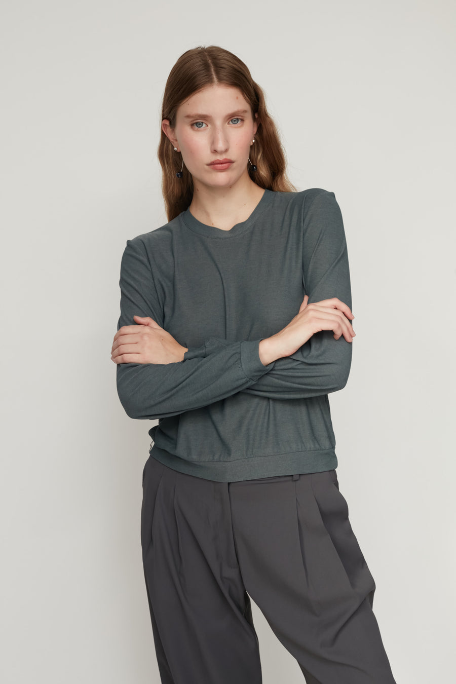 QUEEN T TOP DARK GREY