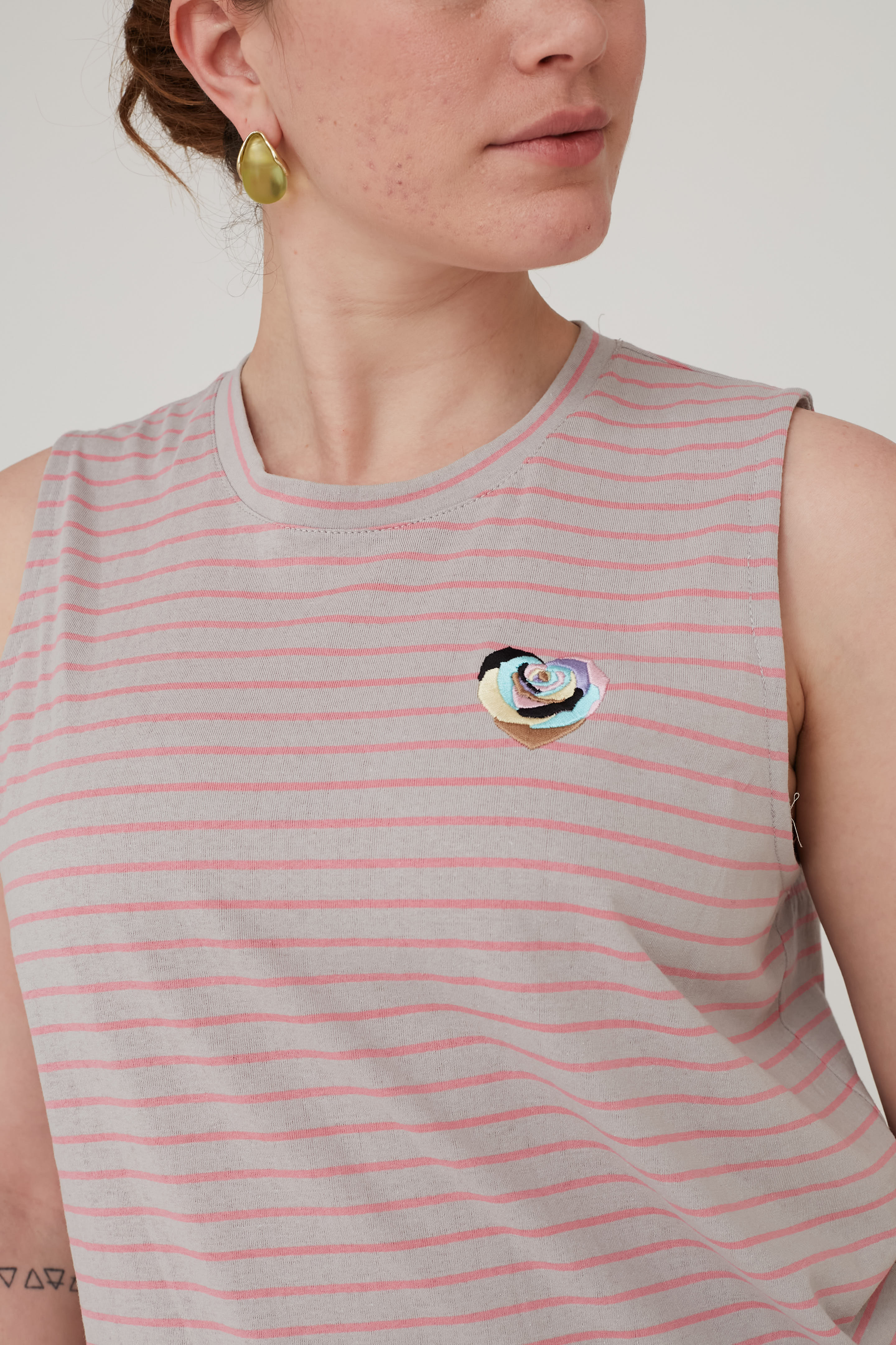 PETALS PATCHED T TANK PINK