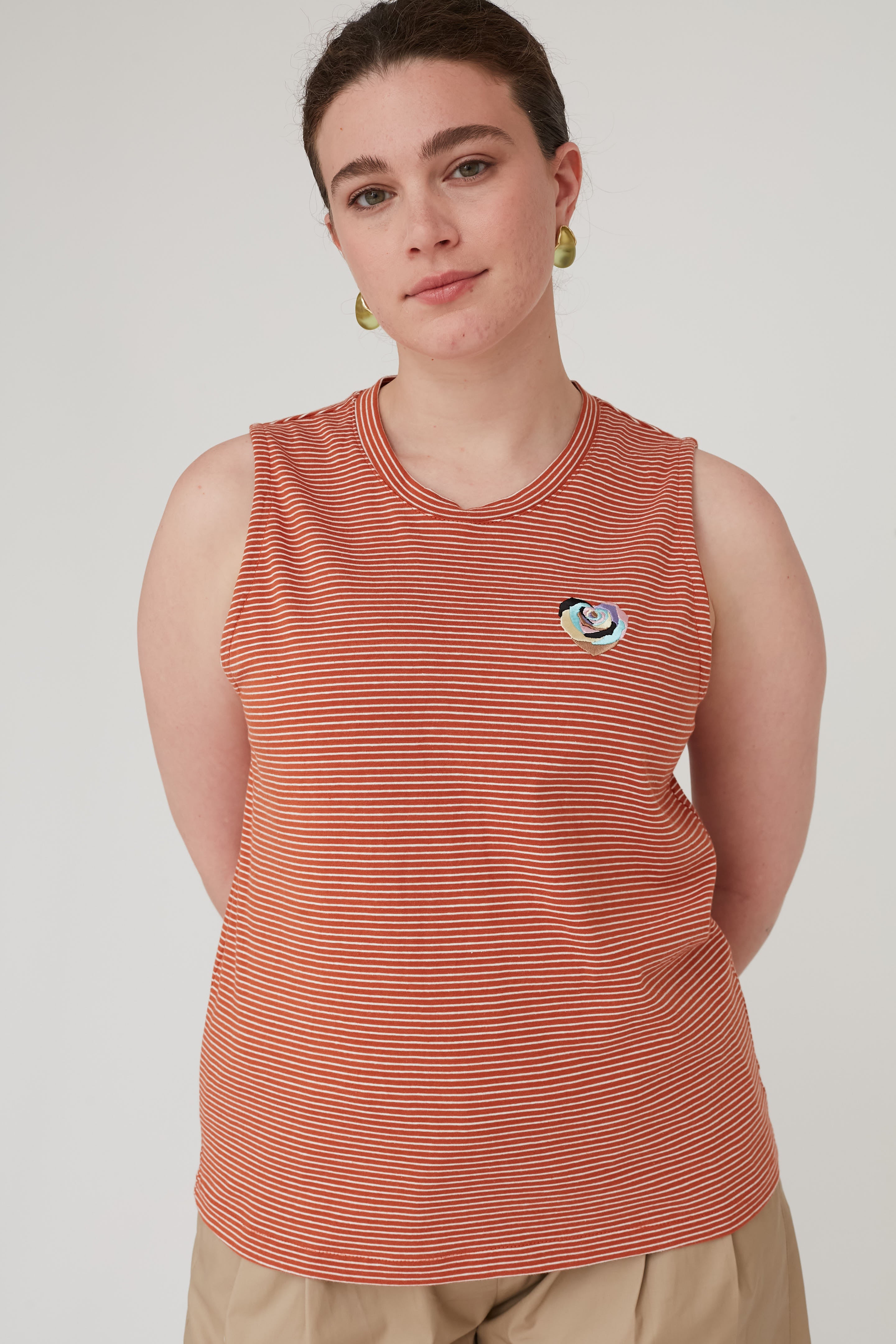 PETALS PATCHED T TANK BRICK