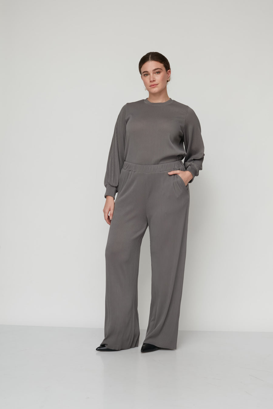 DEAR PLEATED PANTS GREY