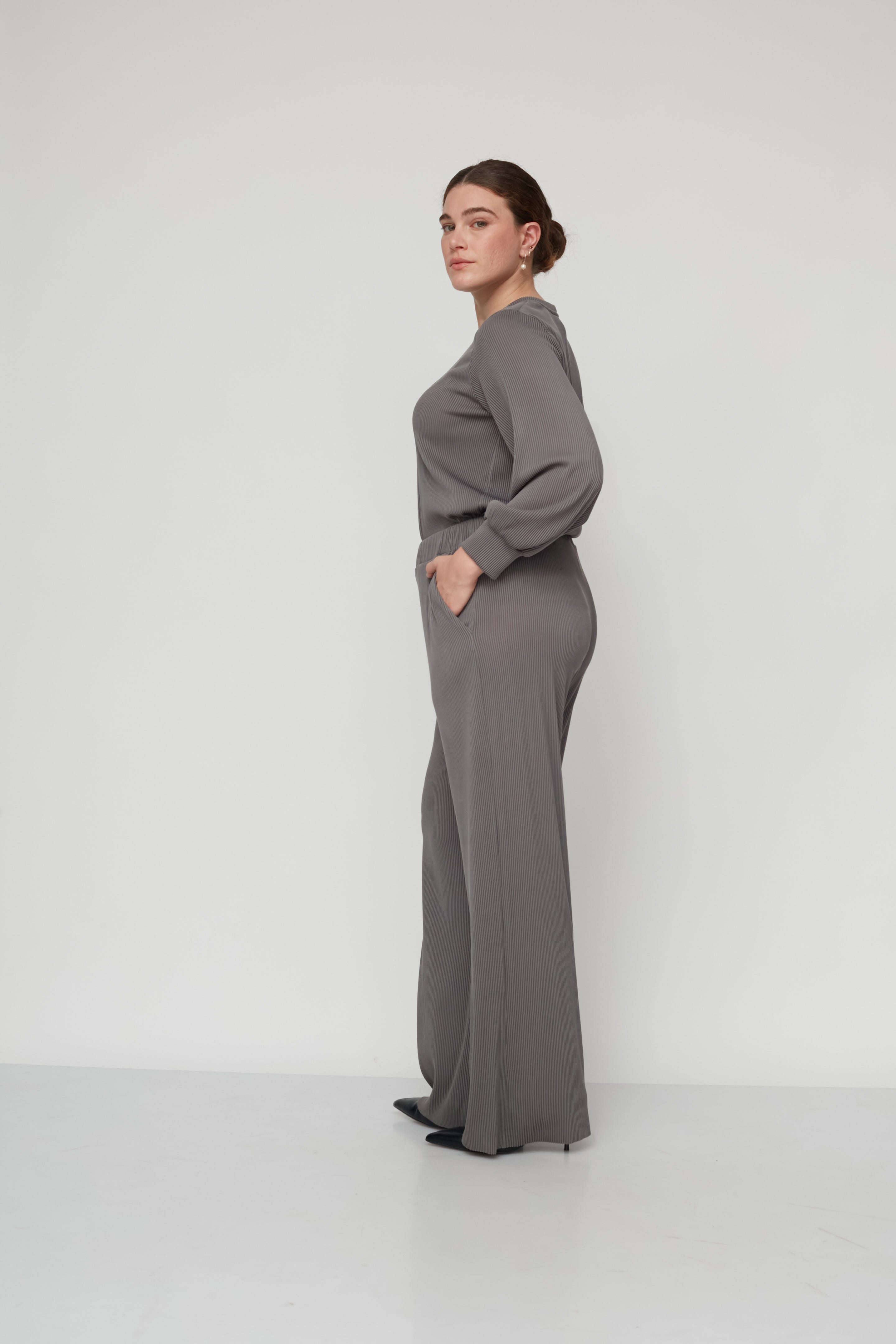 DEAR PLEATED PANTS GREY