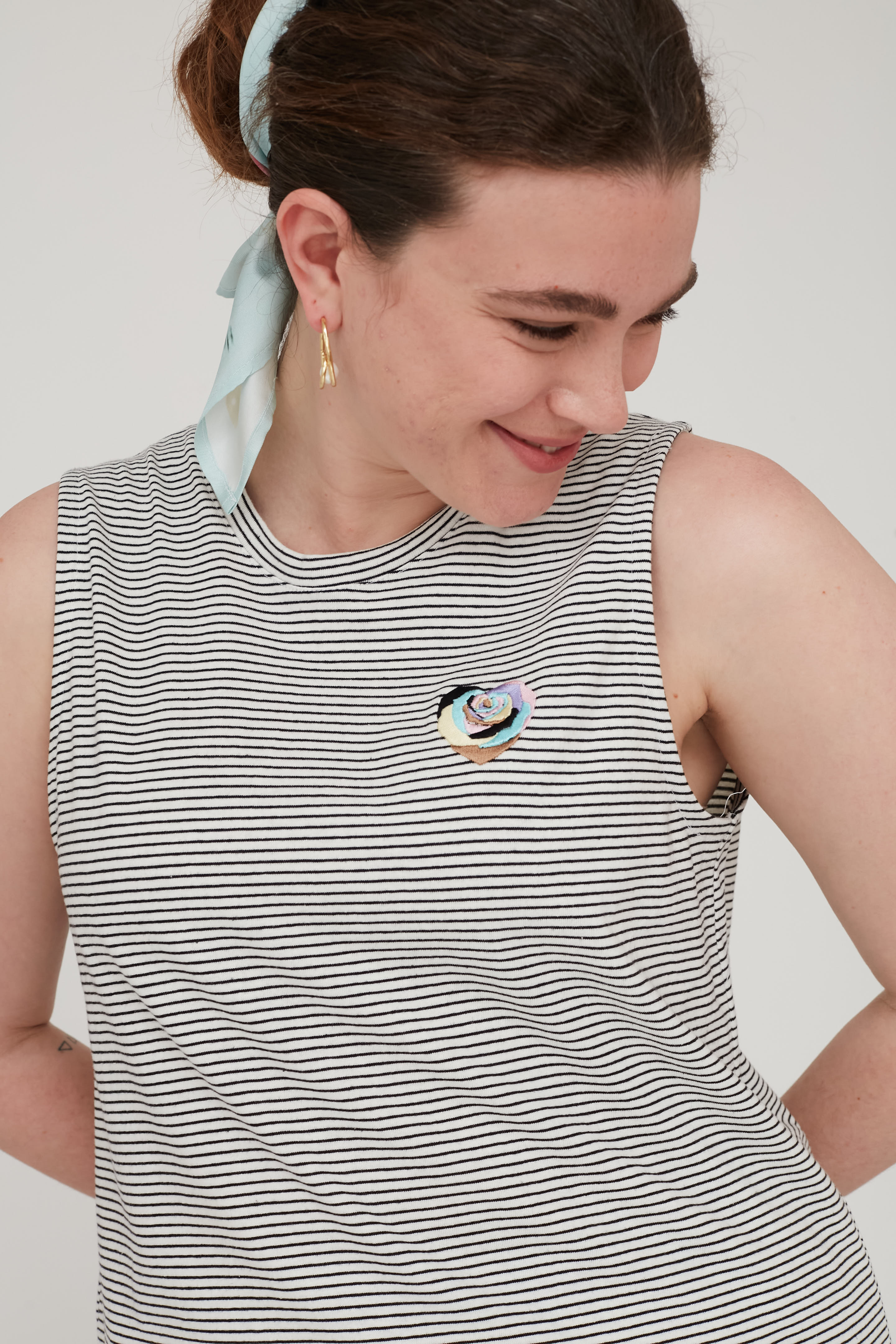 PETALS PATCHED T TANK WHITE