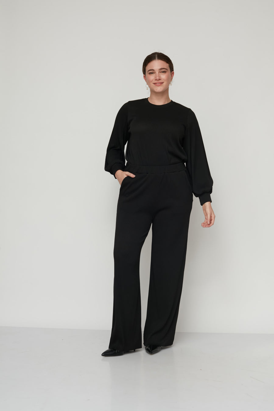 DEAR PLEATED TOP BLACK