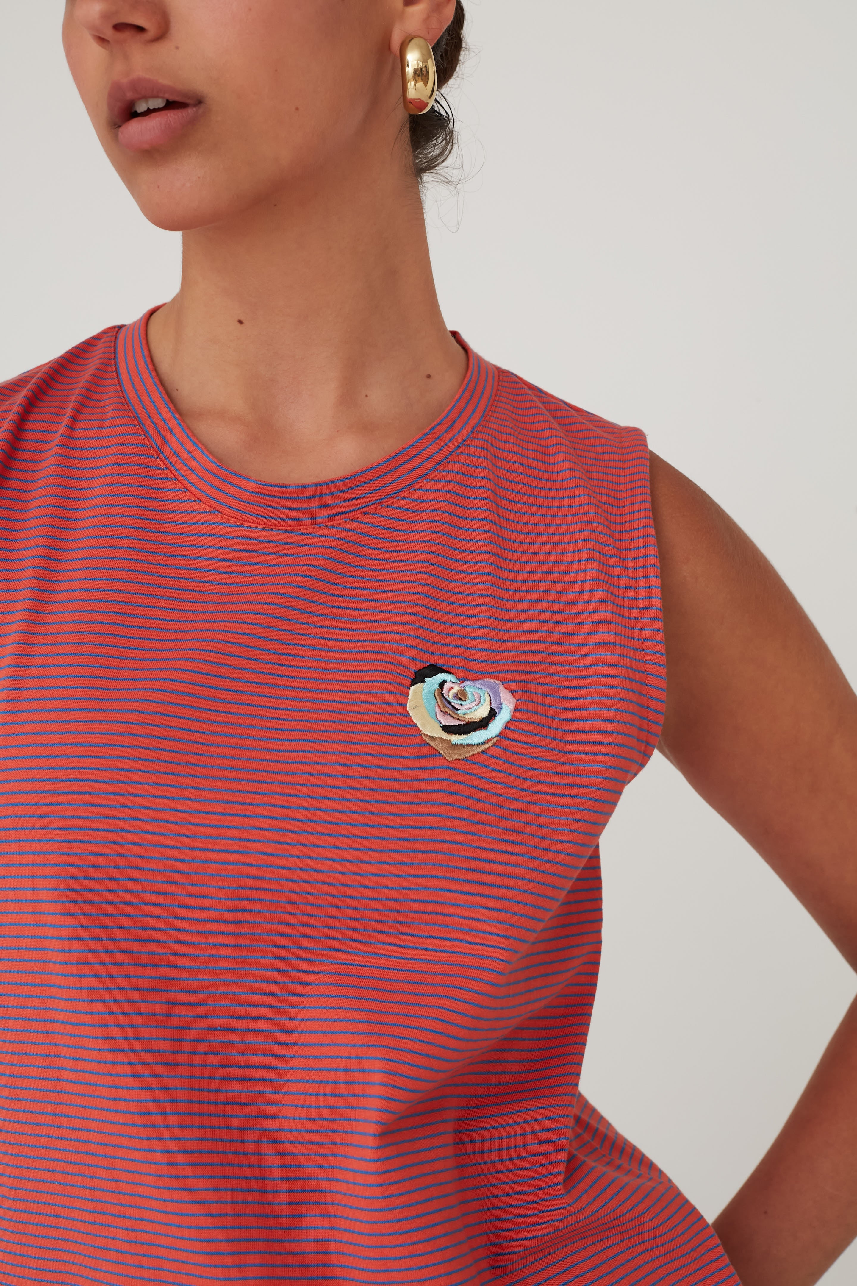 PETALS PATCHED T TANK RED