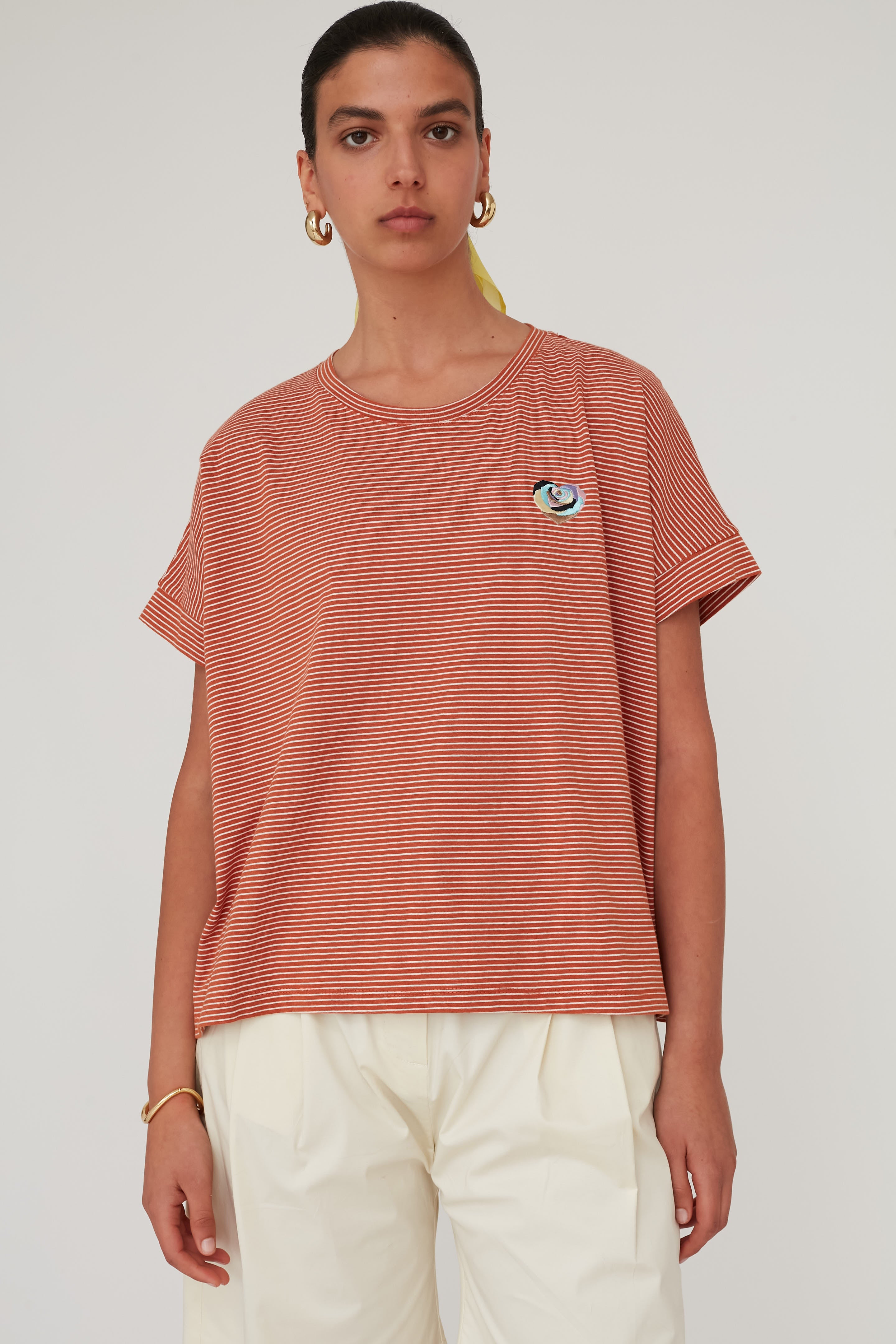 PETALS PATCHED T TOP BRICK