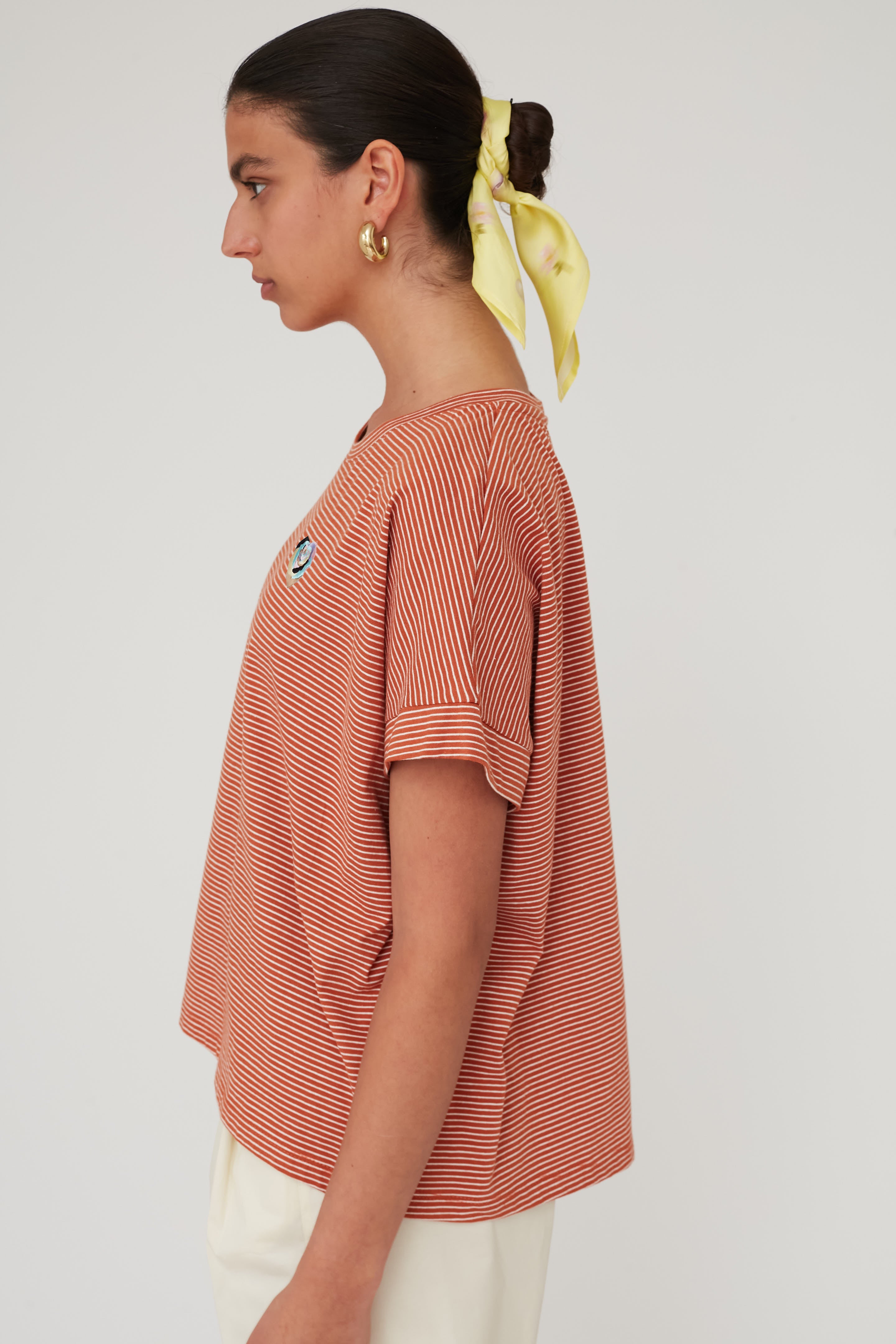 PETALS PATCHED T TOP BRICK