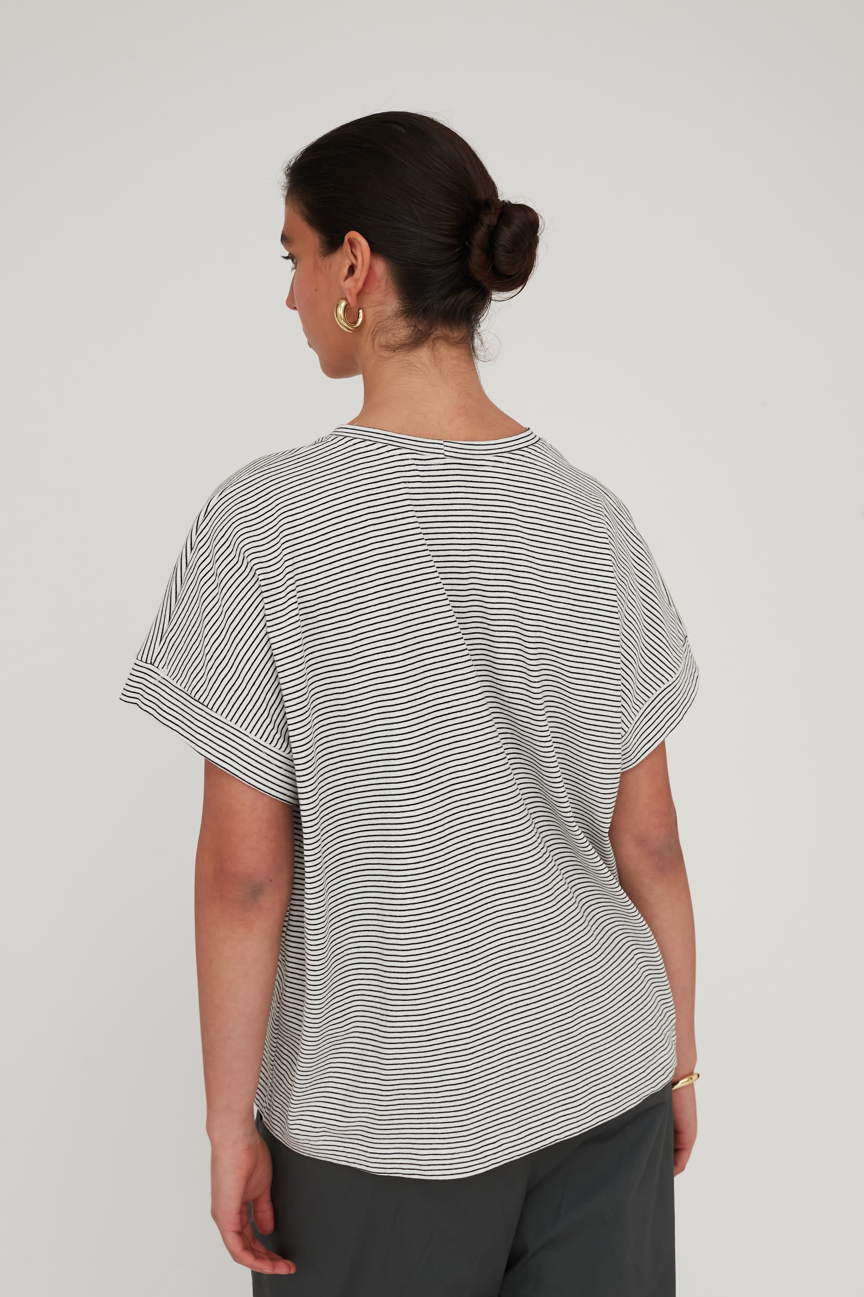 PETALS PATCHED T TOP CREAM