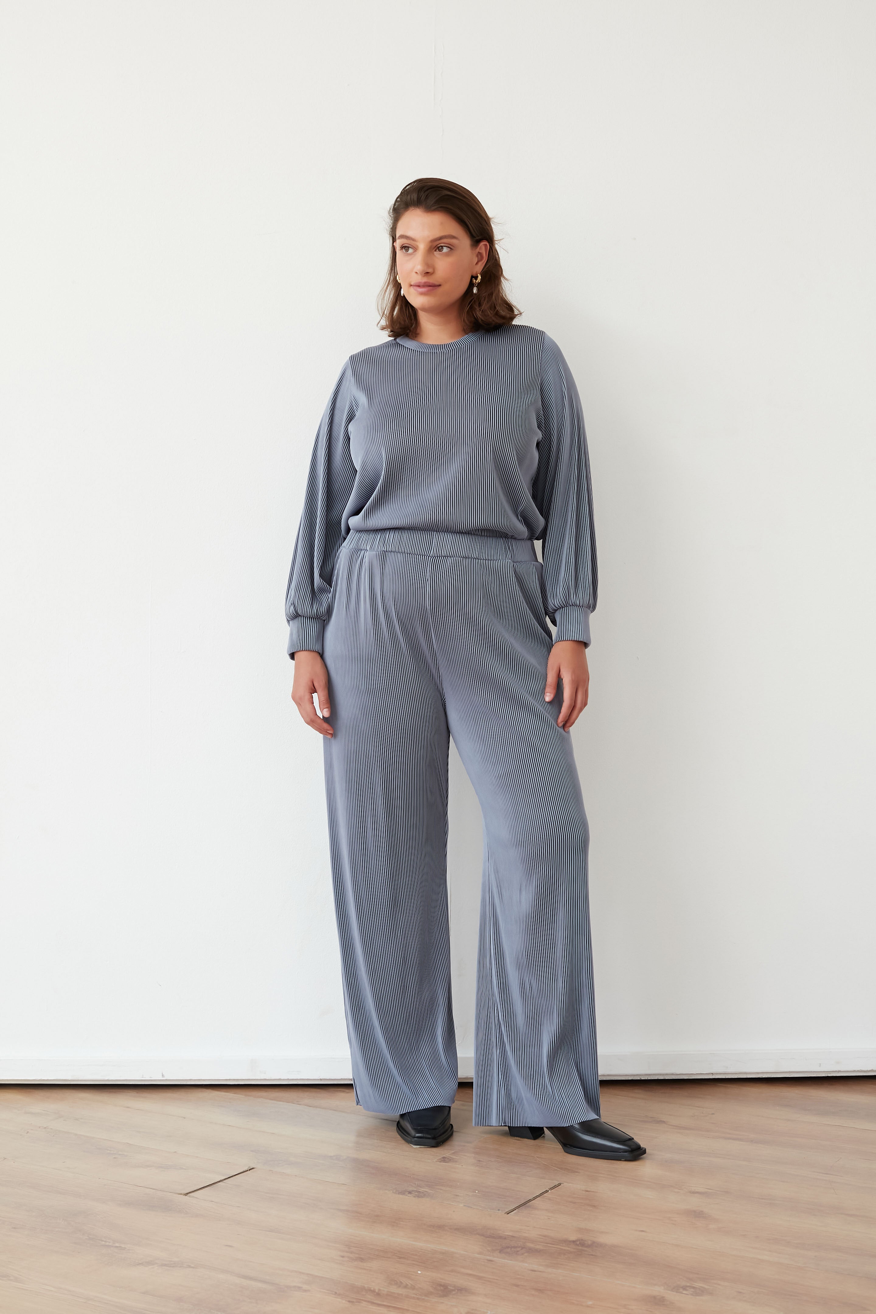 HUK PLEATED PANTS LIGHT BLUE