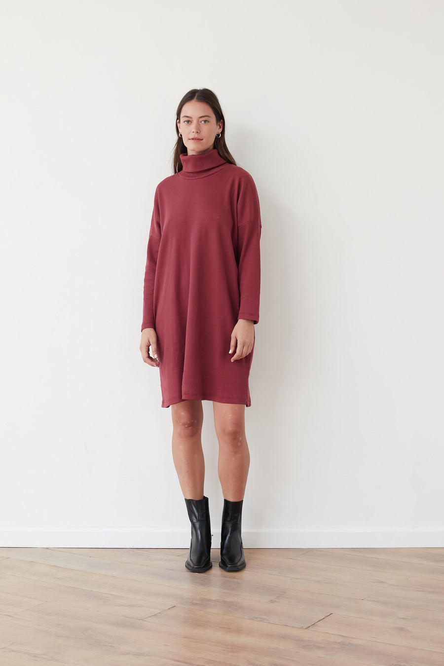 CLOCK SQ DRESS BORDO