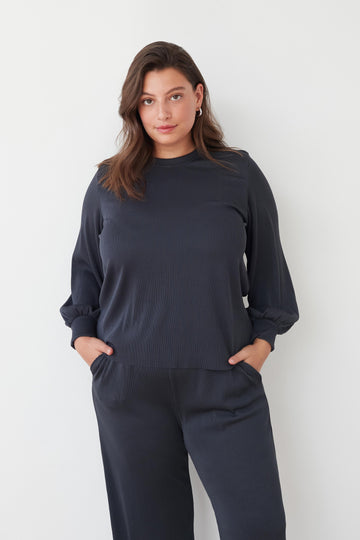 SPEED PLEATED TOP NAVY