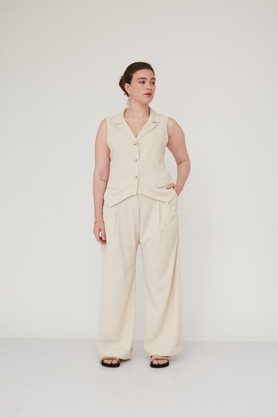 FEEL VEST CREAM