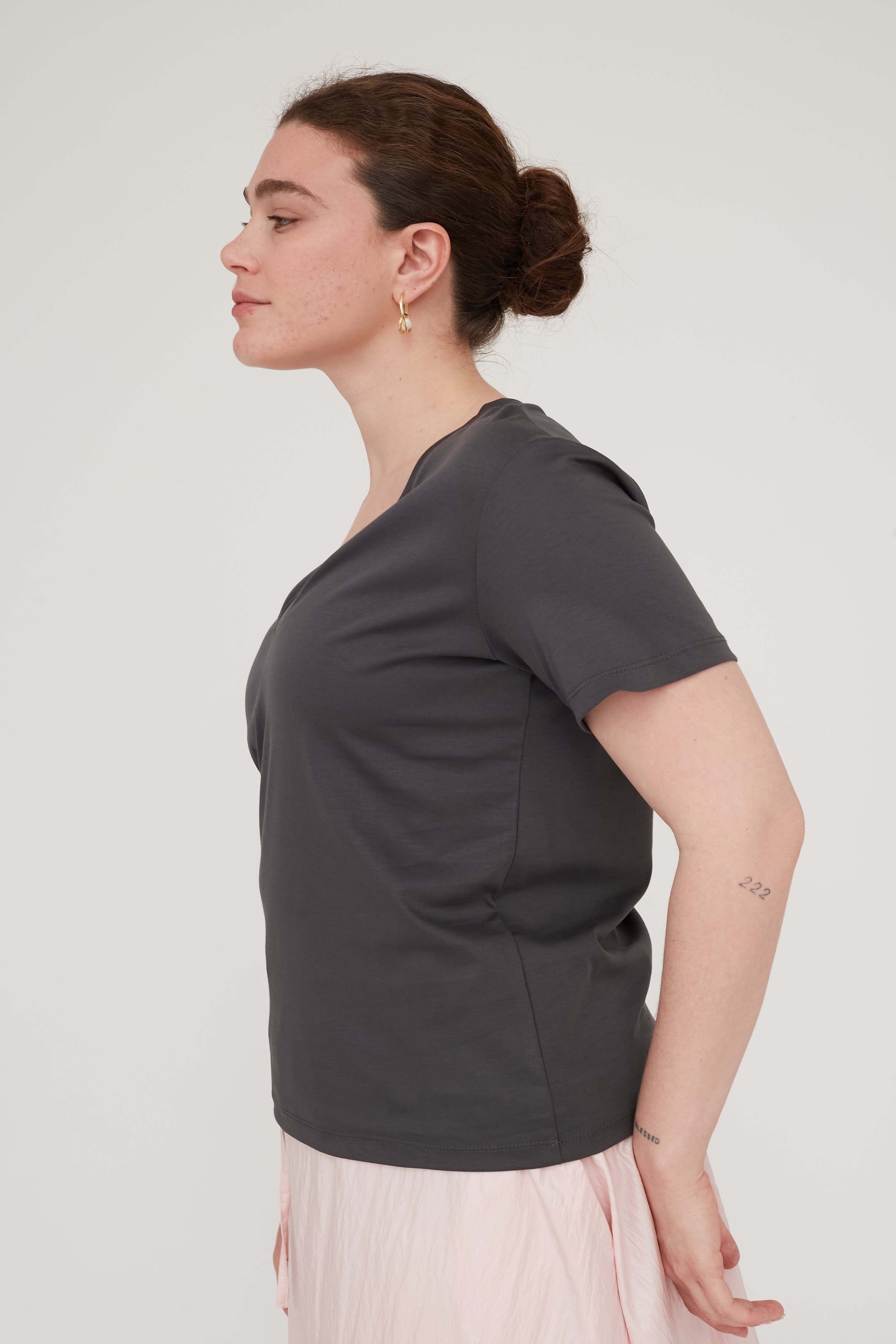 VOO TOP GRAY