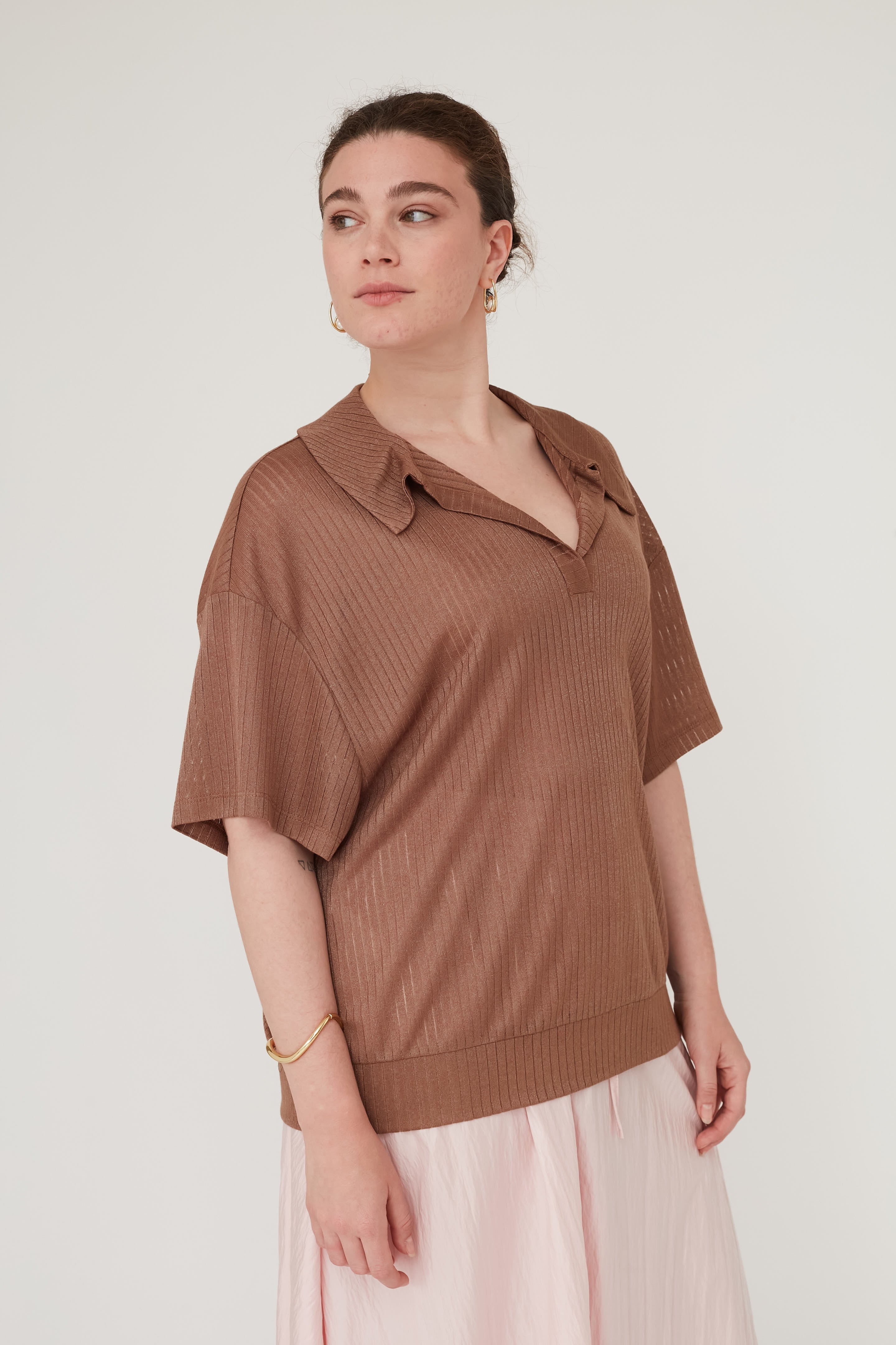 SENSE POLO TOP BROWN