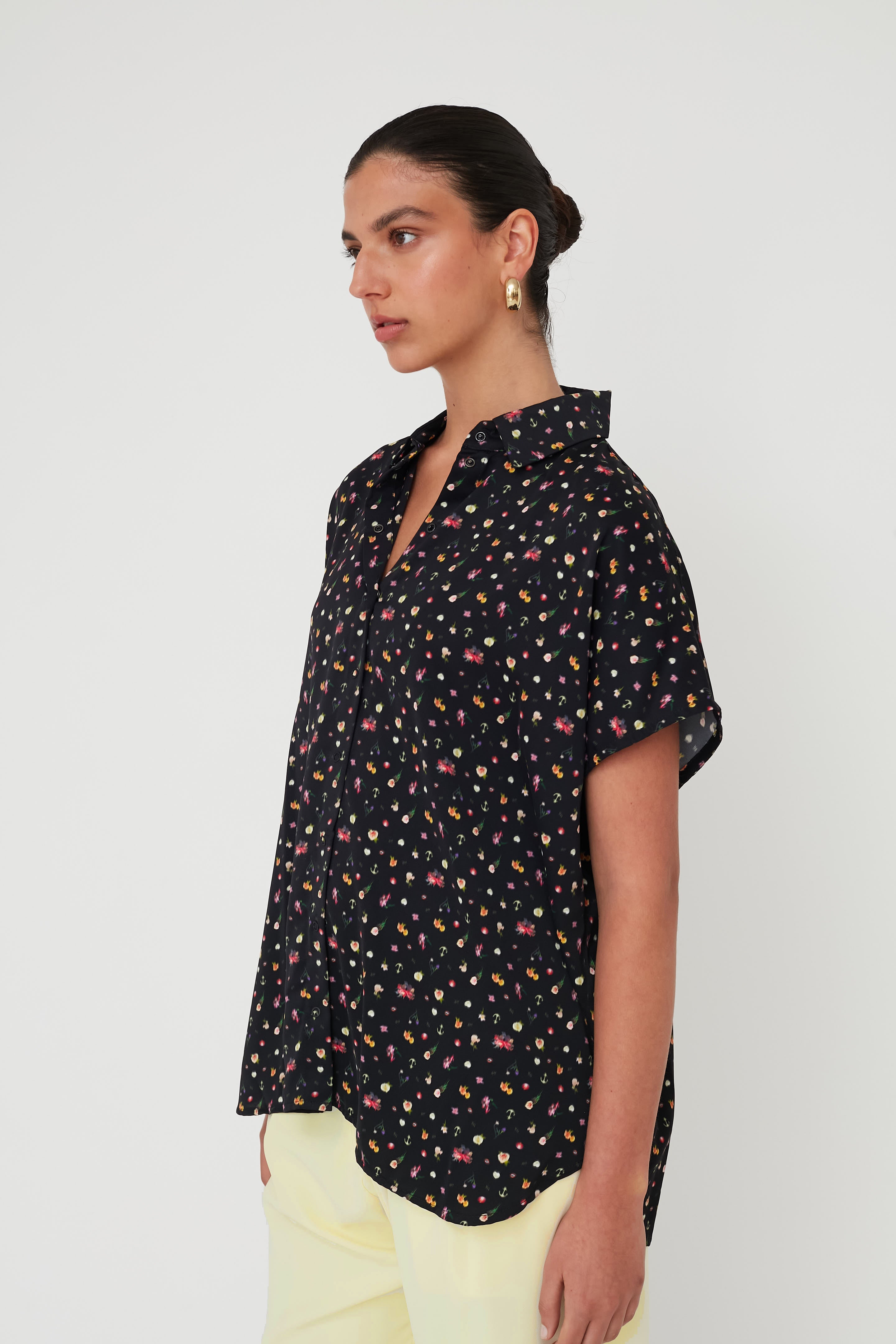 SURREAL SQ TOP BLACK