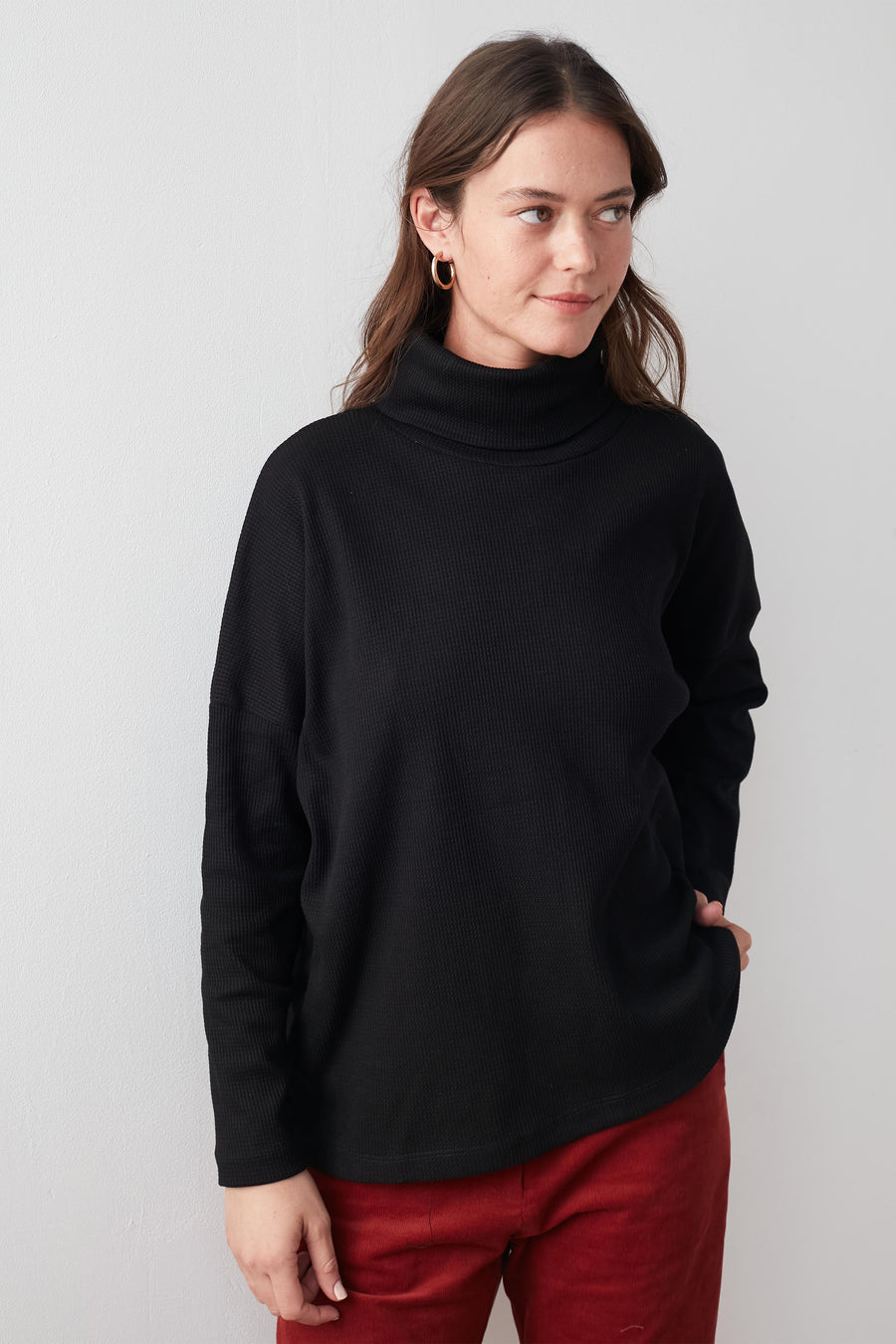 CLOCK SQ TOP BLACK