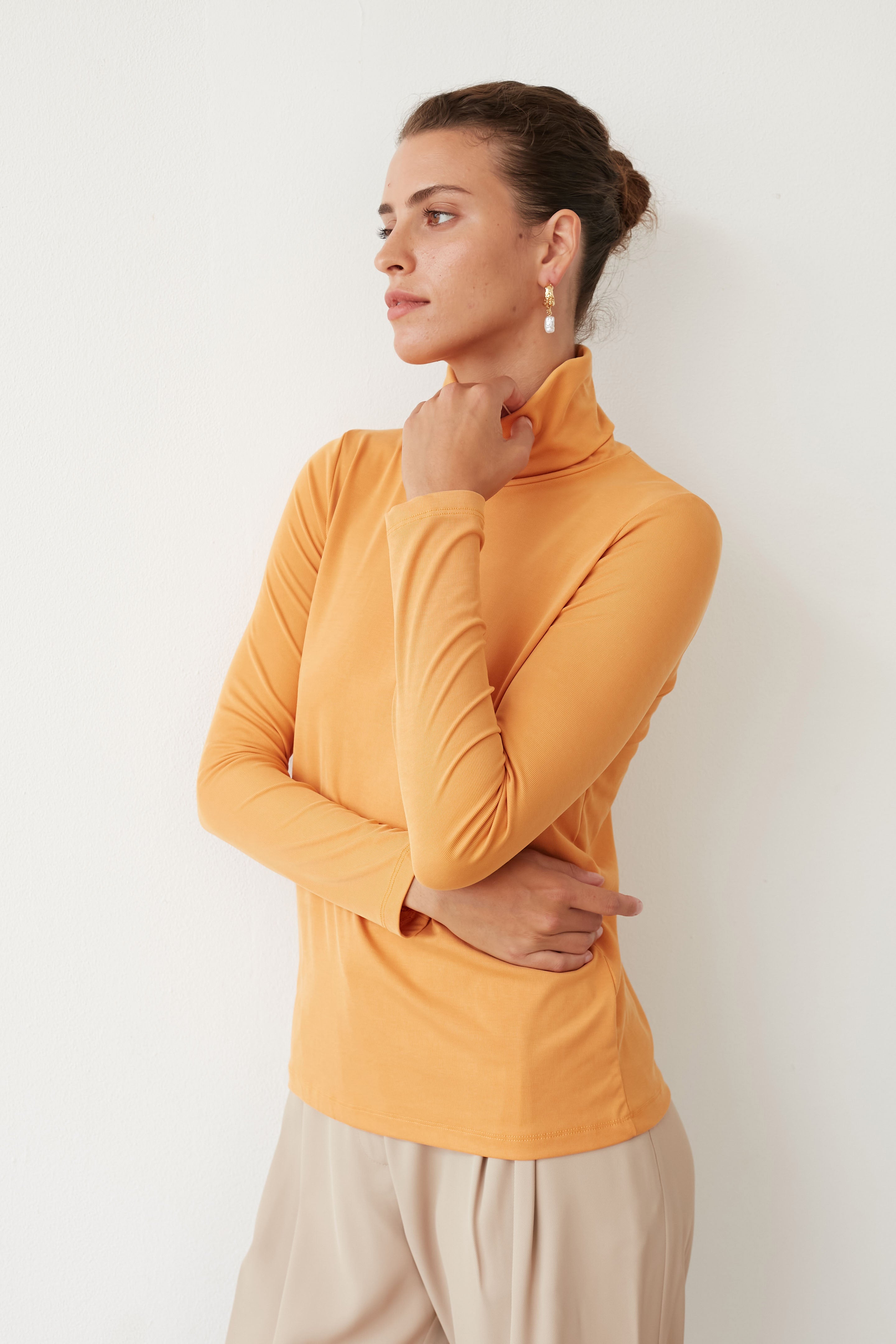 CAP TURTLENECK TOP MUSTARD