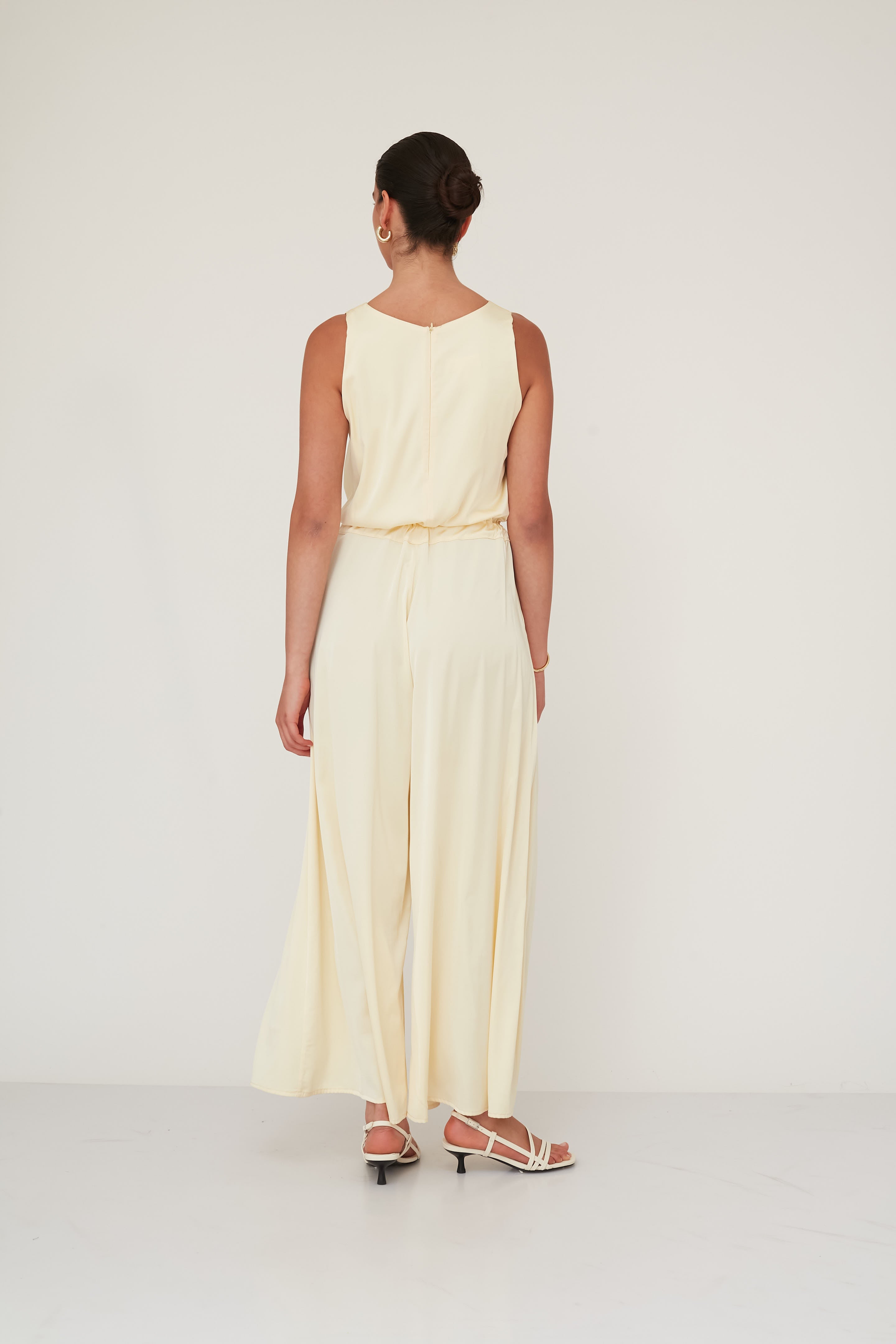 LIGHT JUMPSUIT YELLOW