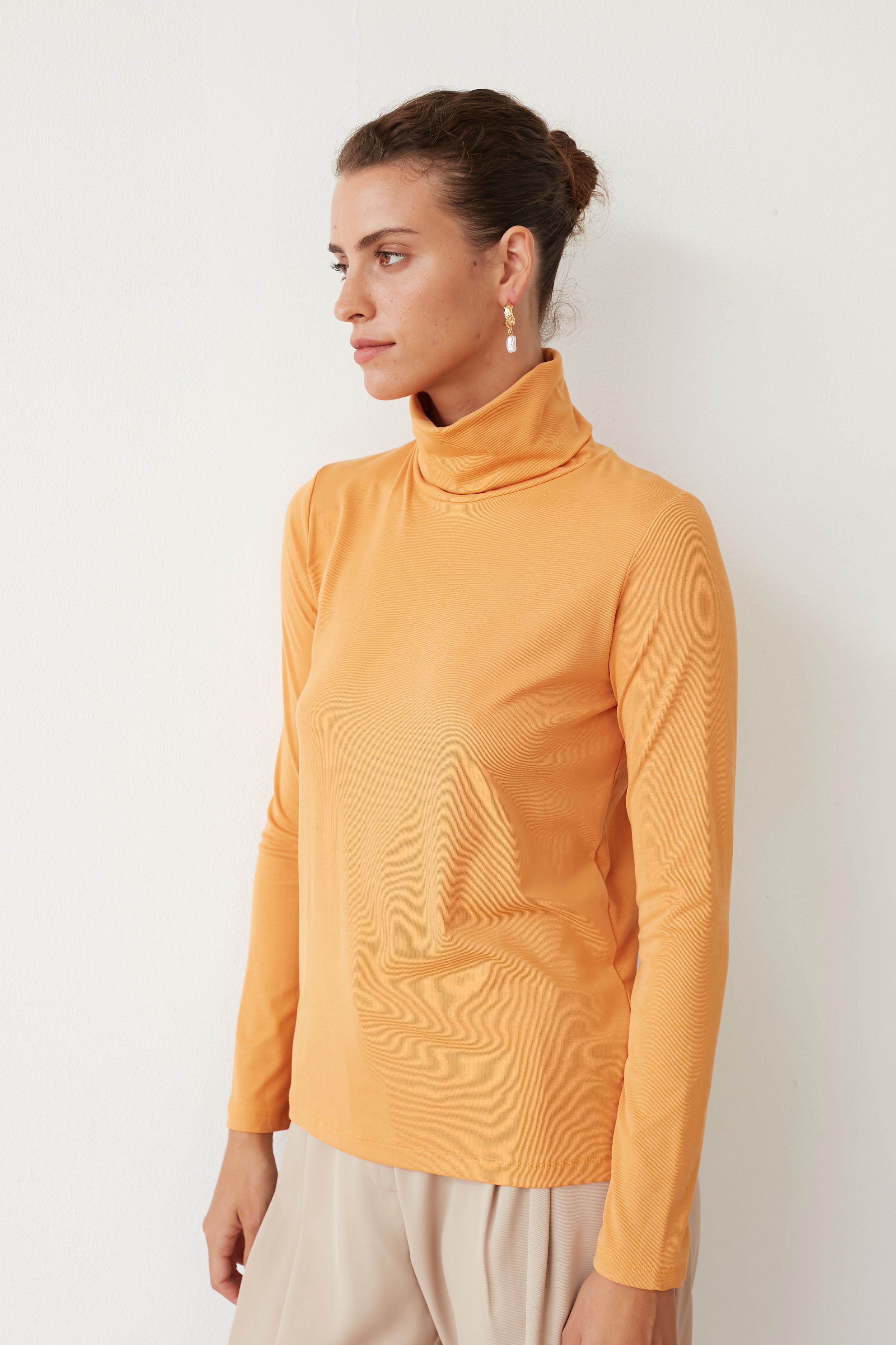 CAP TURTLENECK TOP MUSTARD