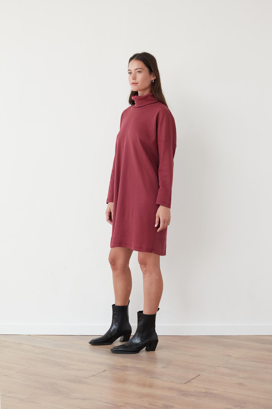 CLOCK SQ DRESS BORDO