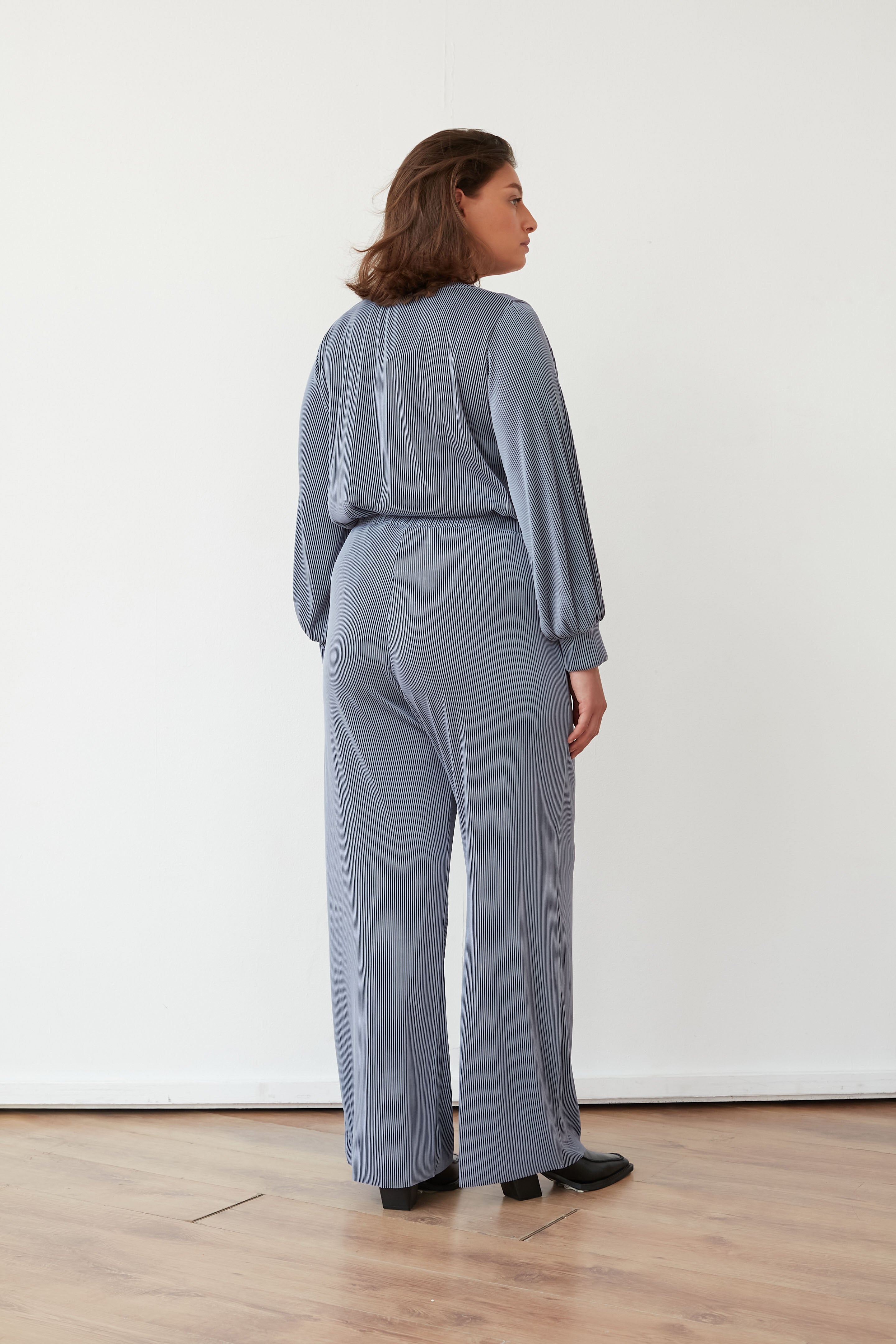 HUK PLEATED PANTS LIGHT BLUE